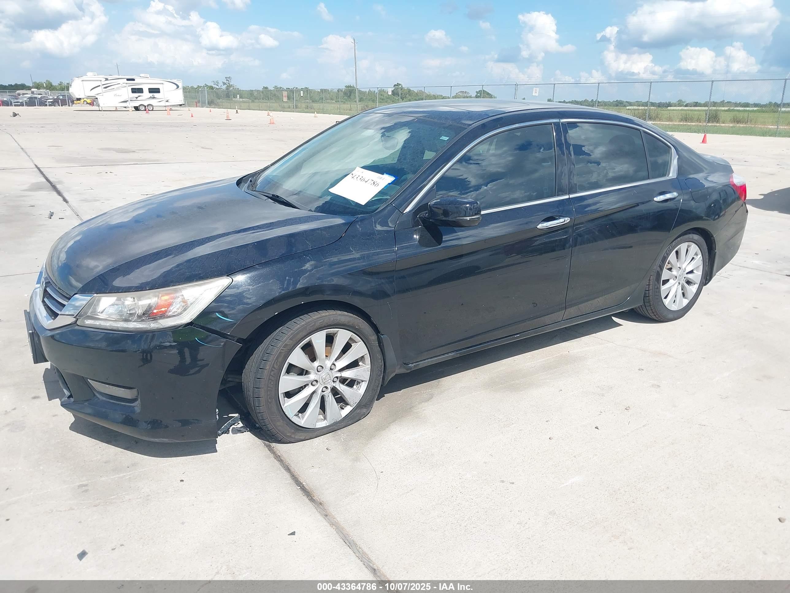 HONDA ACCORD image 2