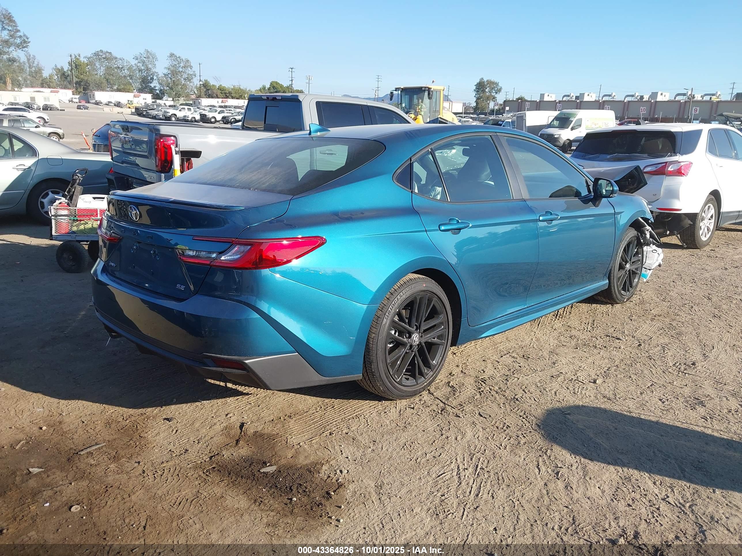 TOYOTA CAMRY image 4