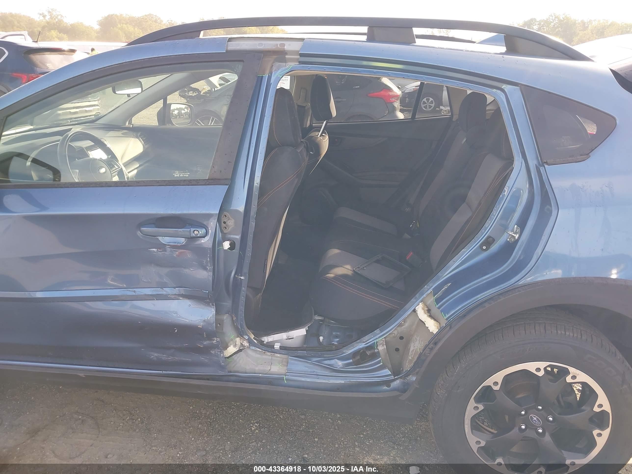 SUBARU CROSSTREK image 6