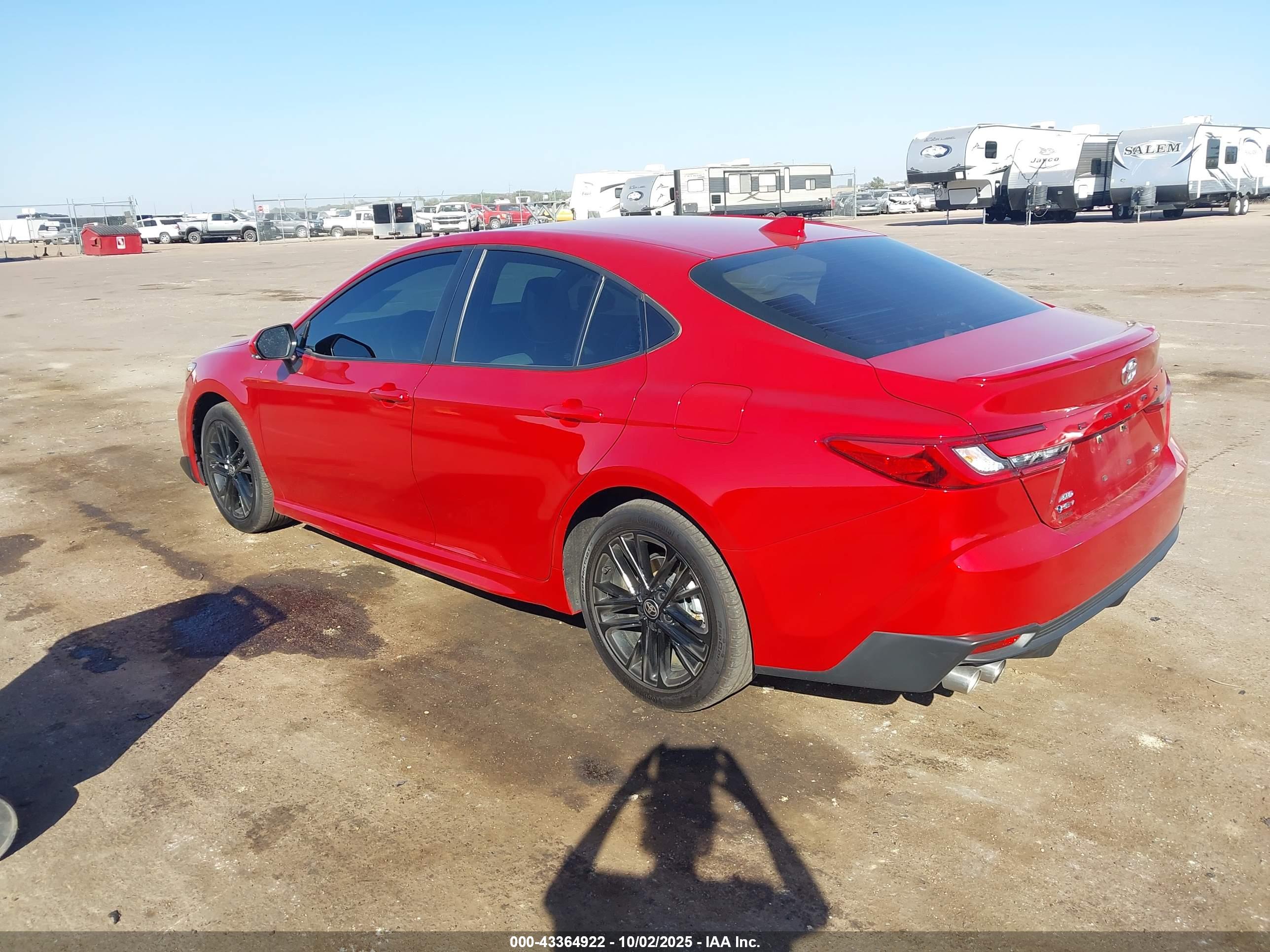 TOYOTA CAMRY image 3