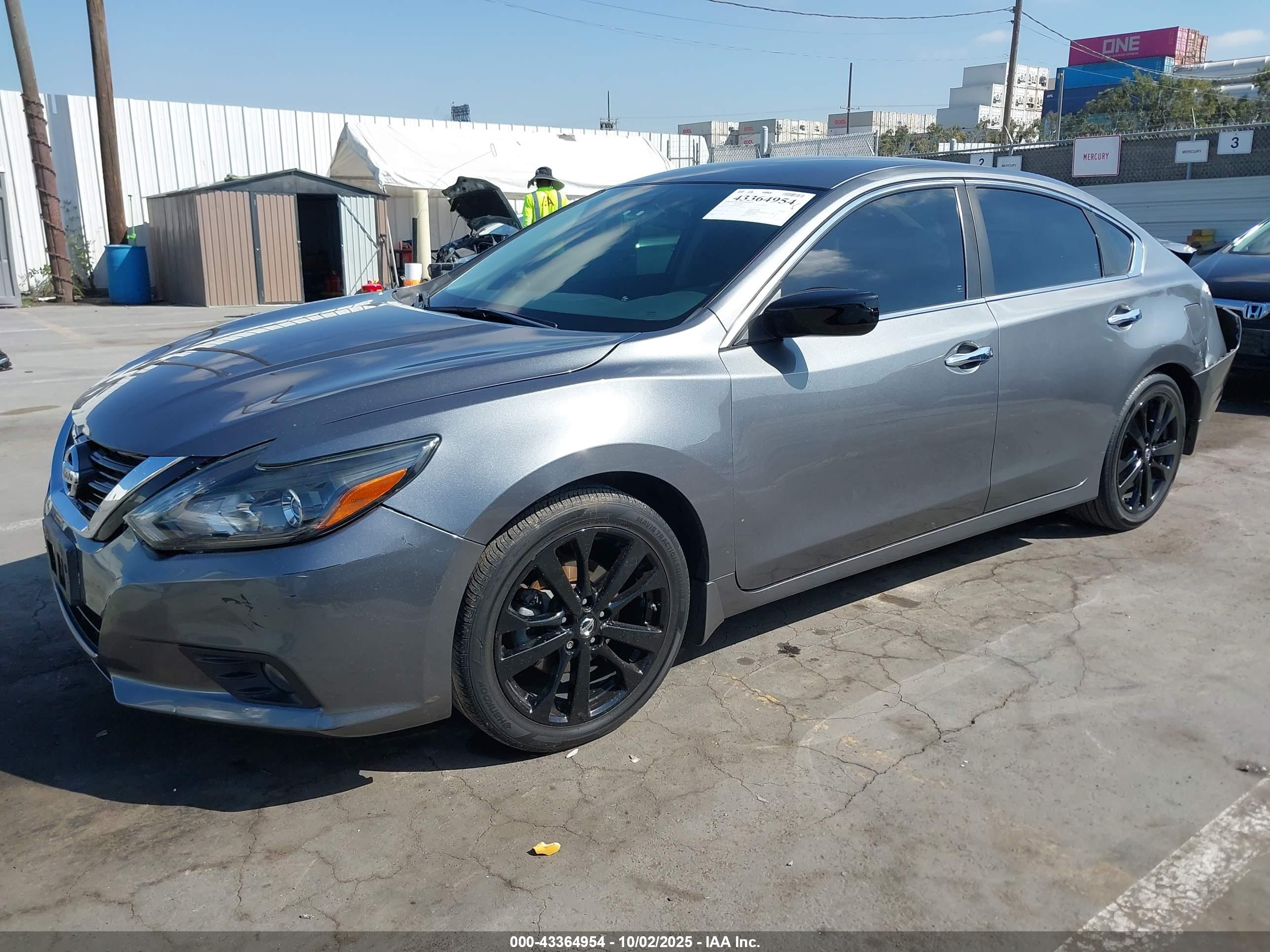 NISSAN ALTIMA image 2