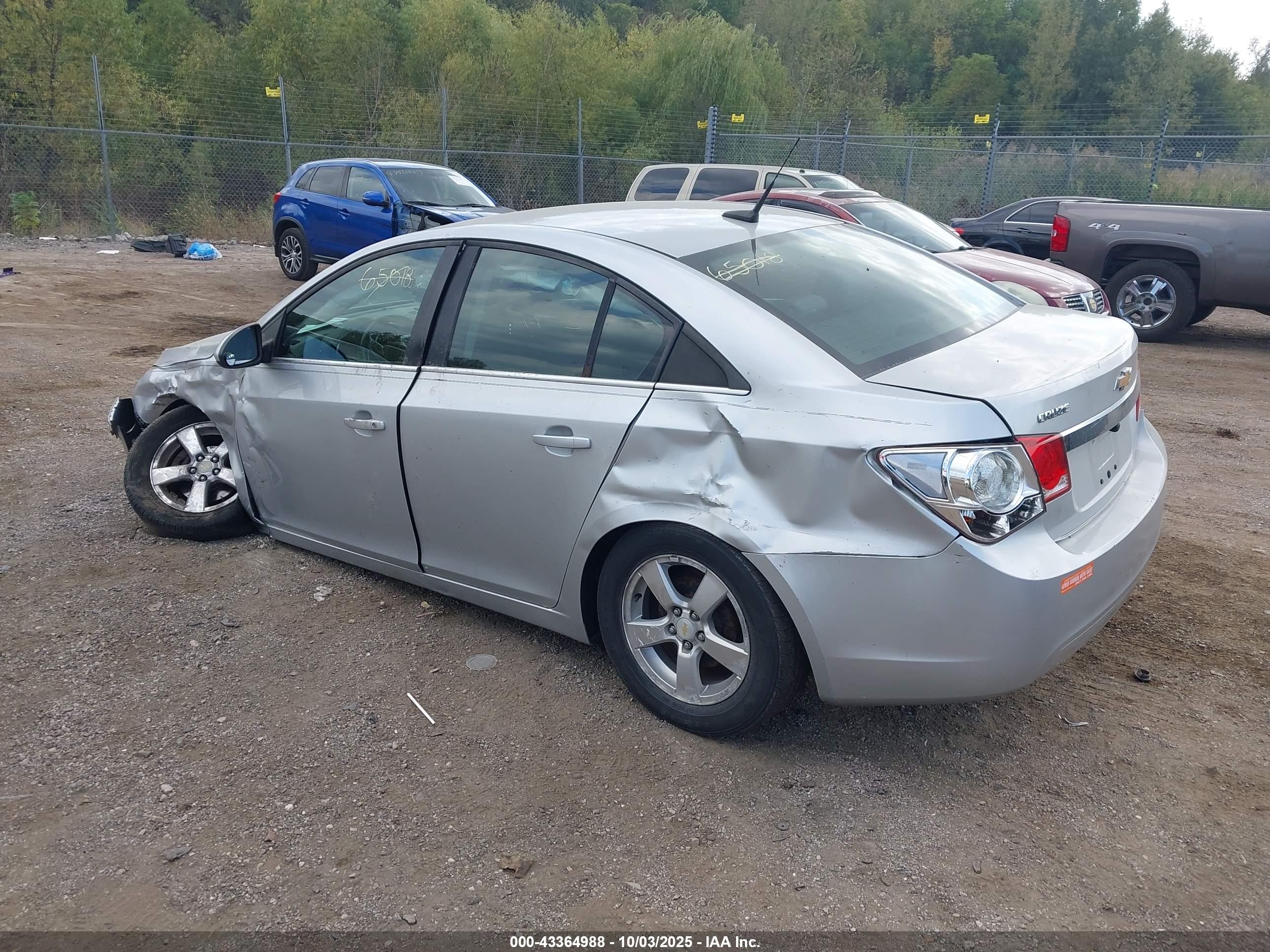 CHEVROLET CRUZE image 3