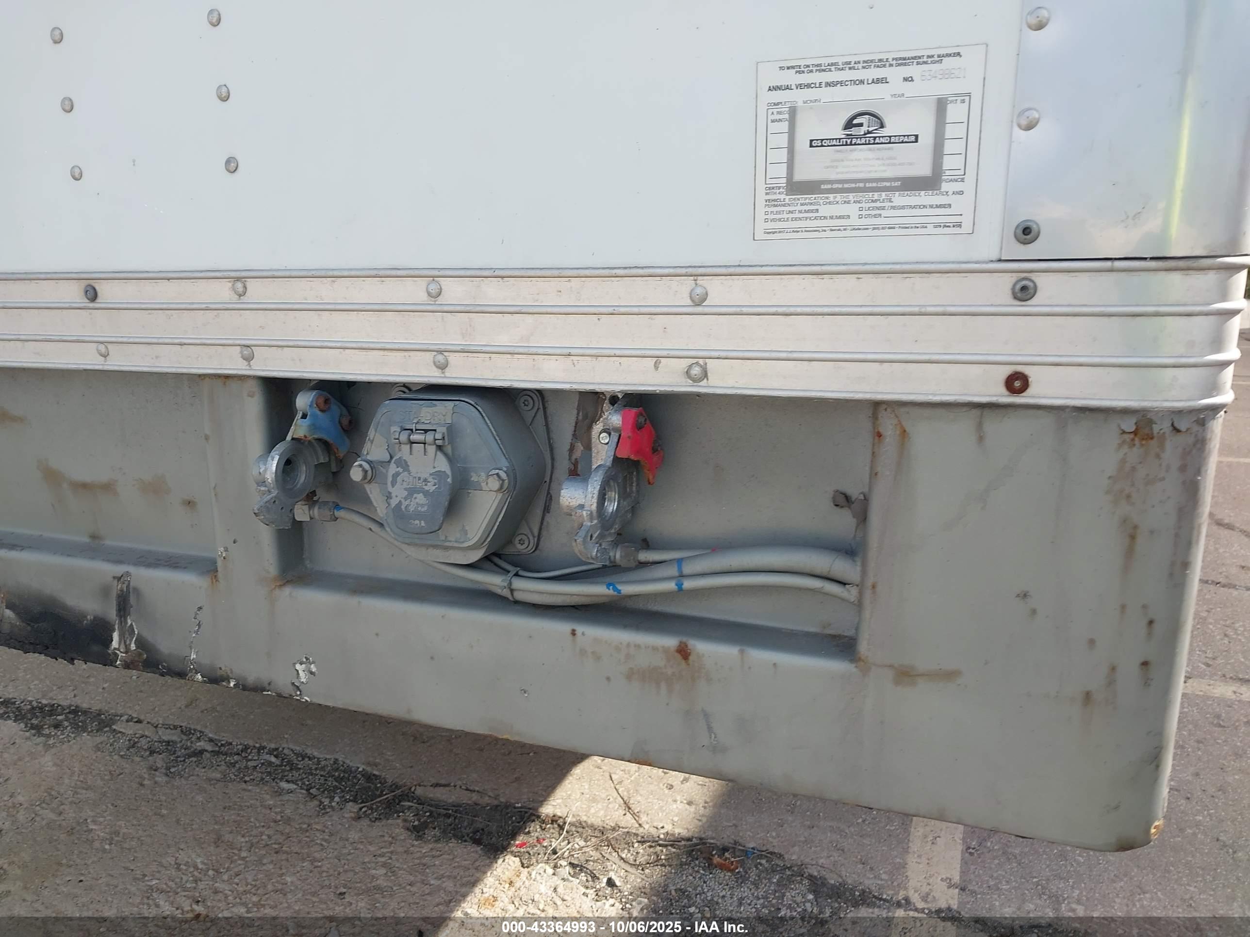 TRAILER MARTINEZ image 11