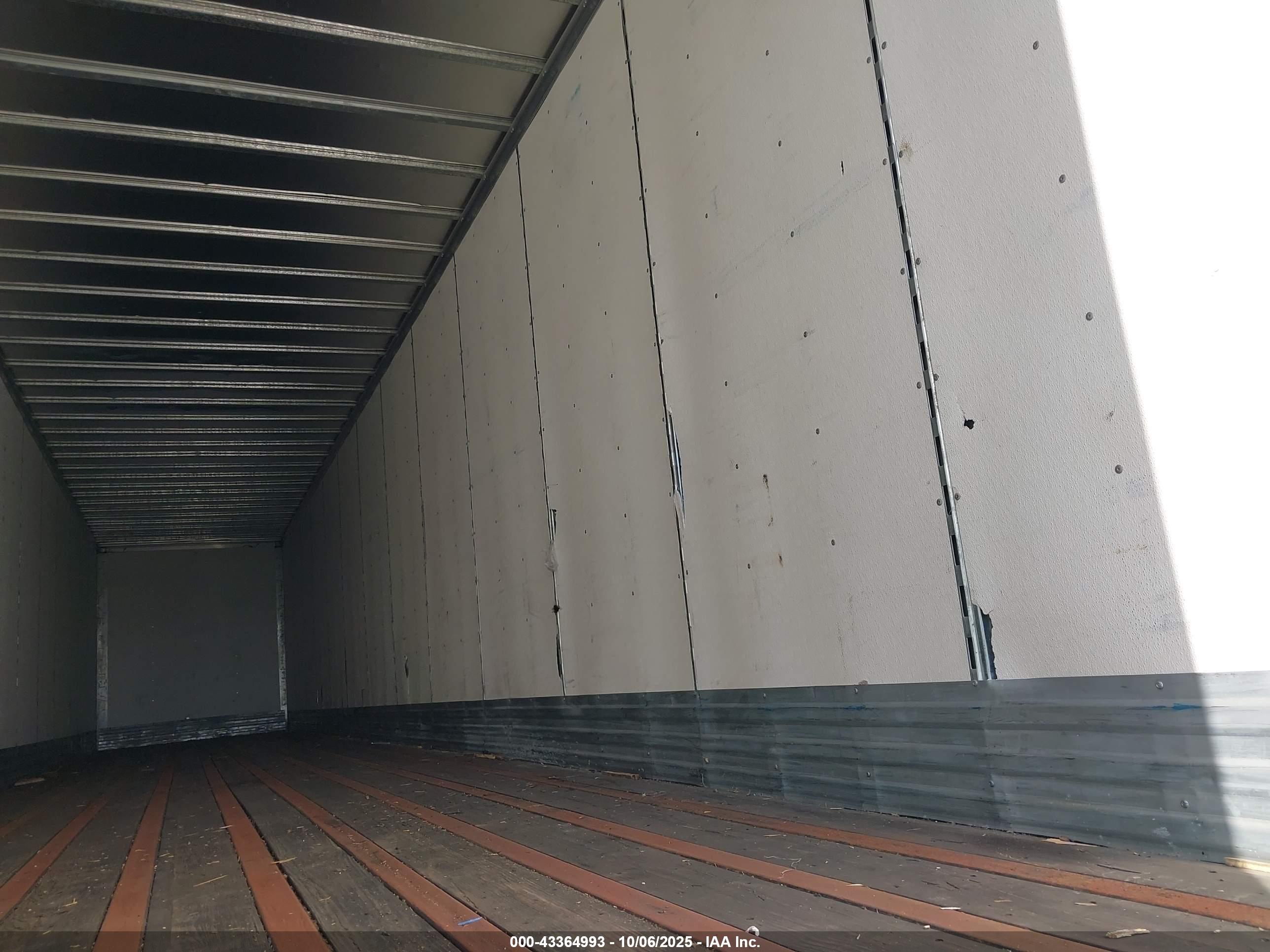 TRAILER MARTINEZ image 8