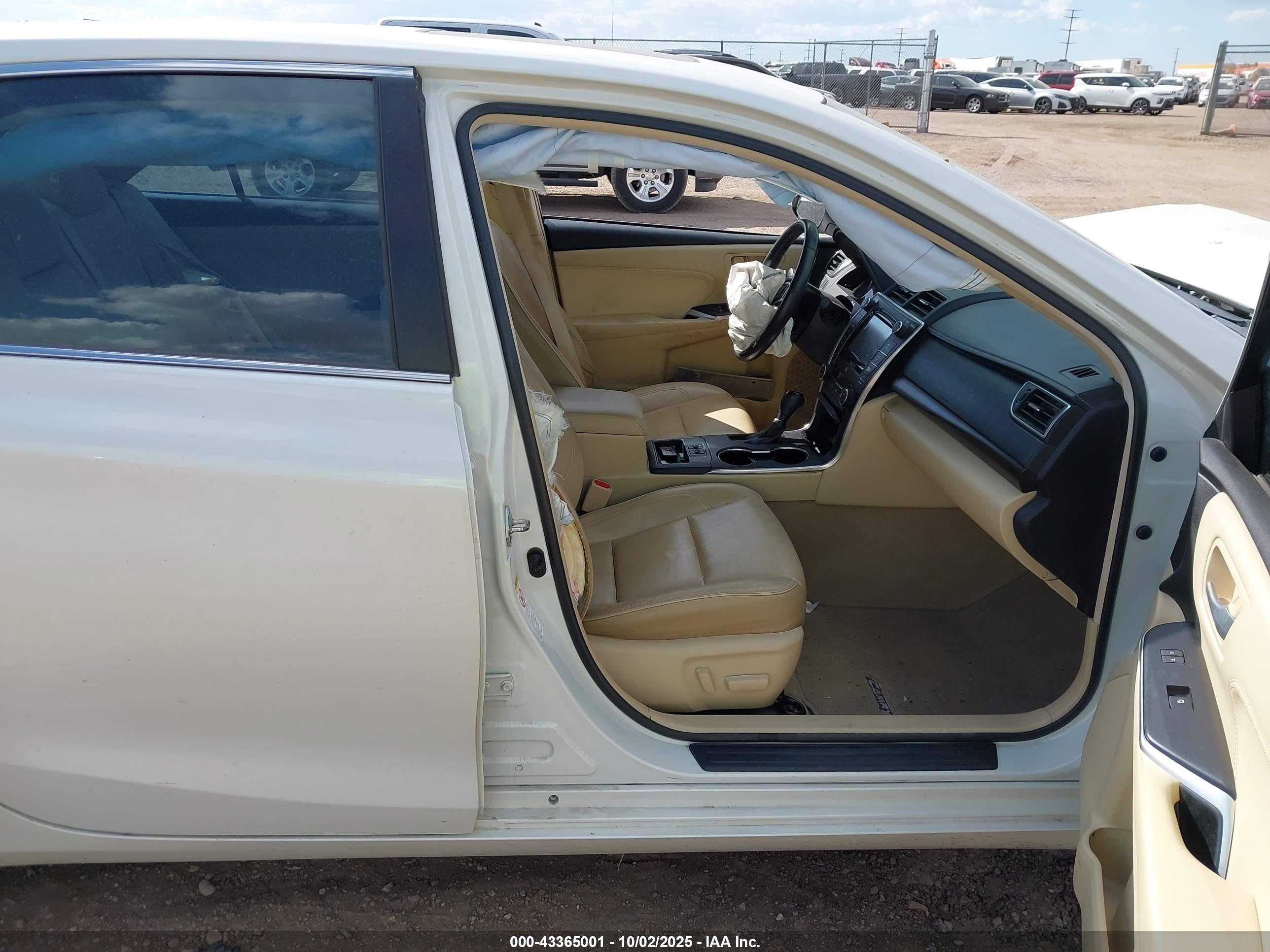 TOYOTA CAMRY image 5