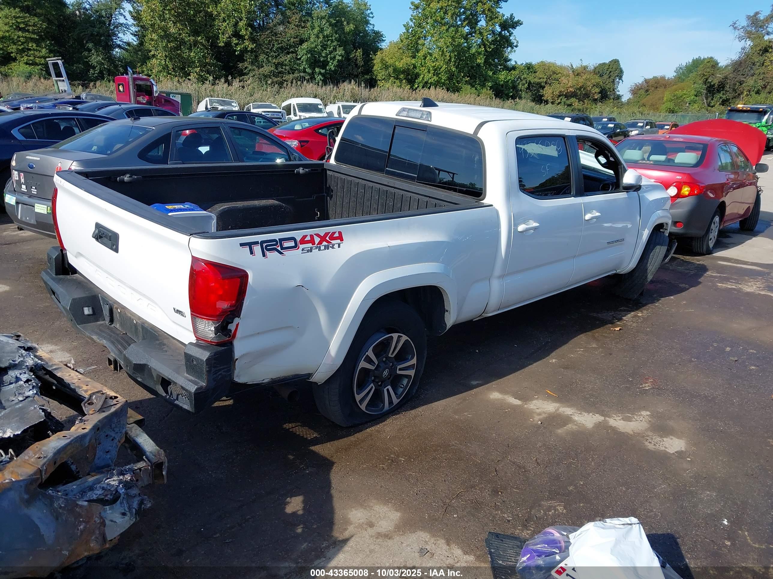 TOYOTA TACOMA image 4