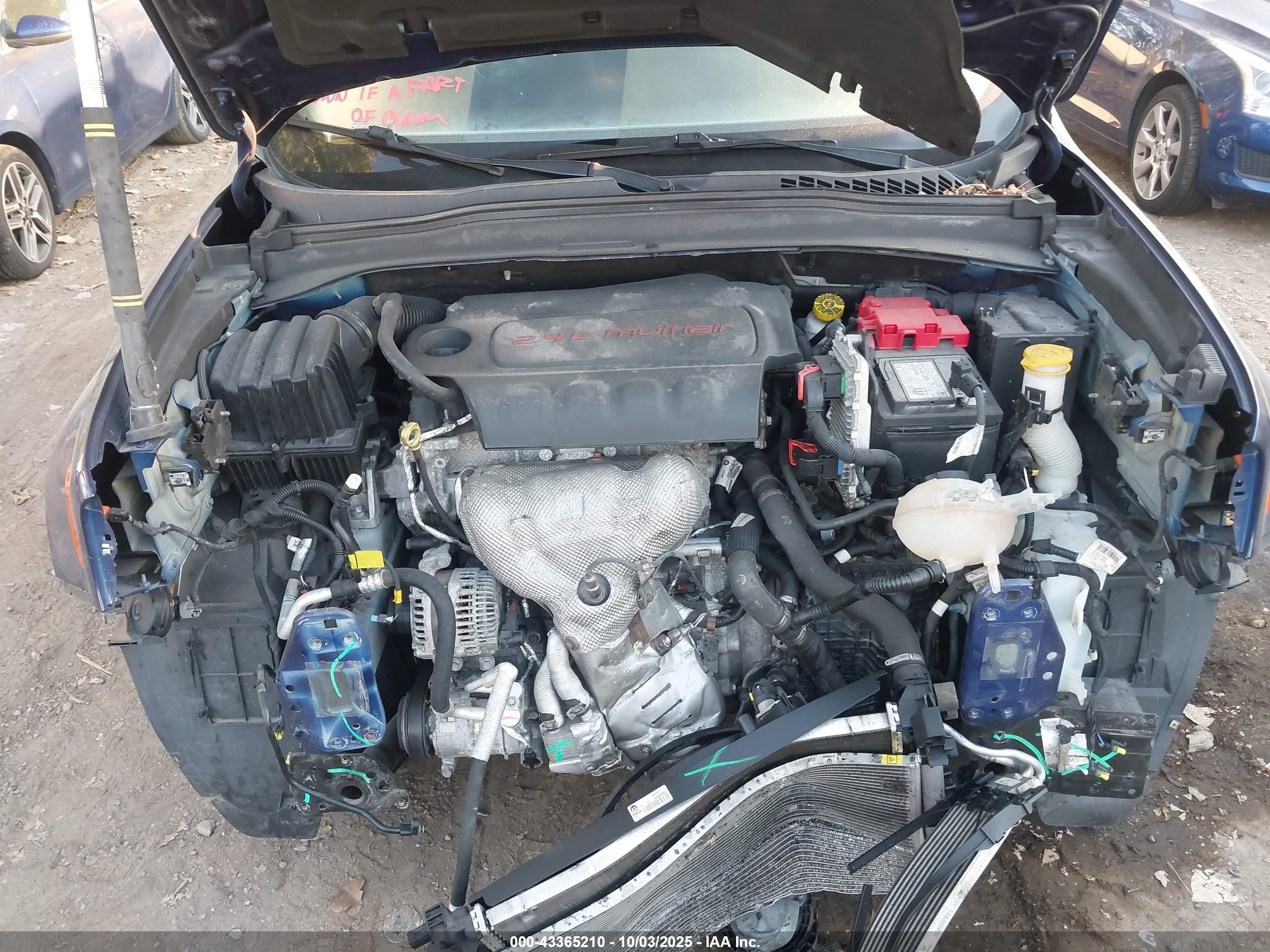 JEEP RENEGADE image 10