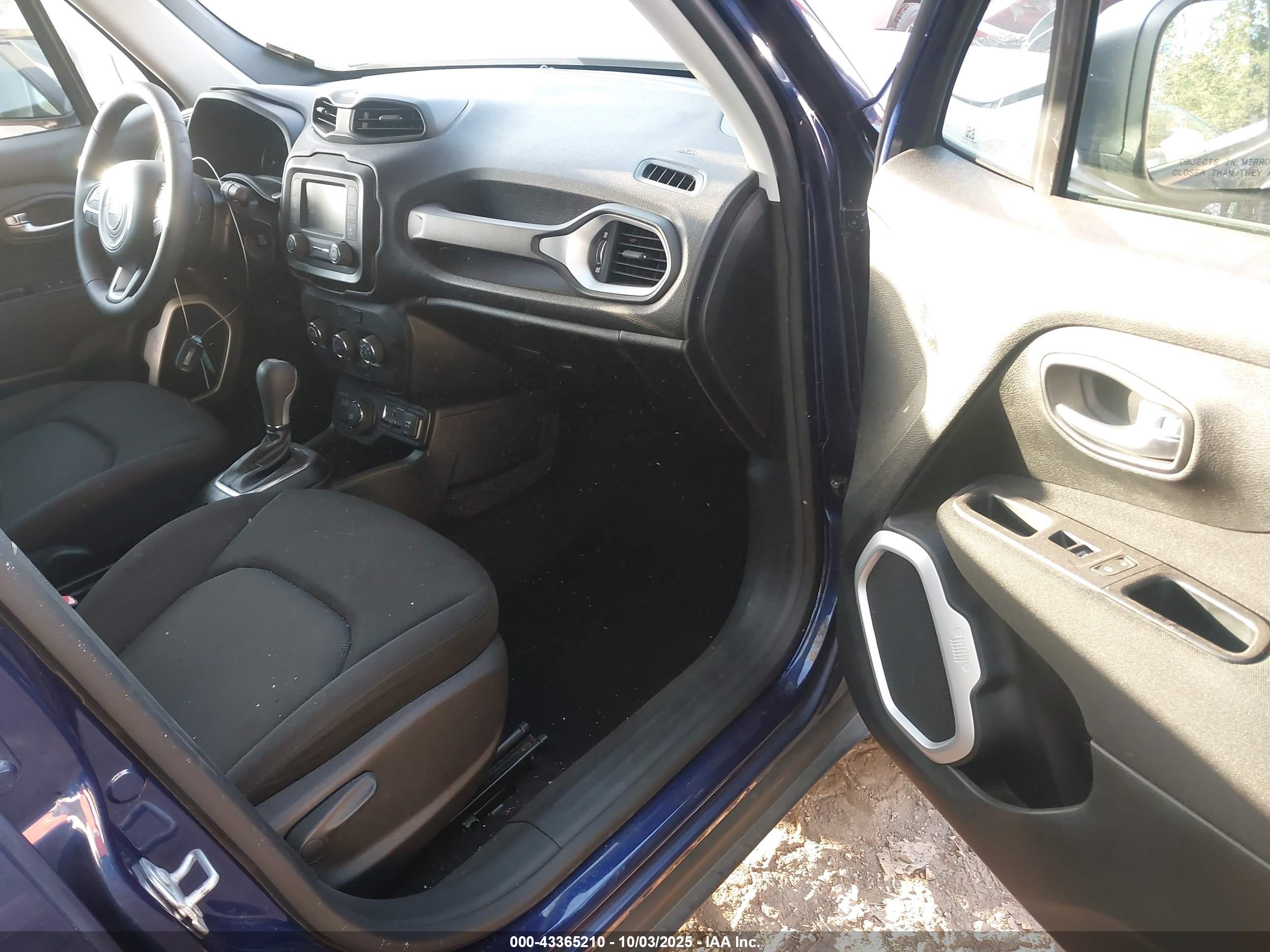 JEEP RENEGADE image 5