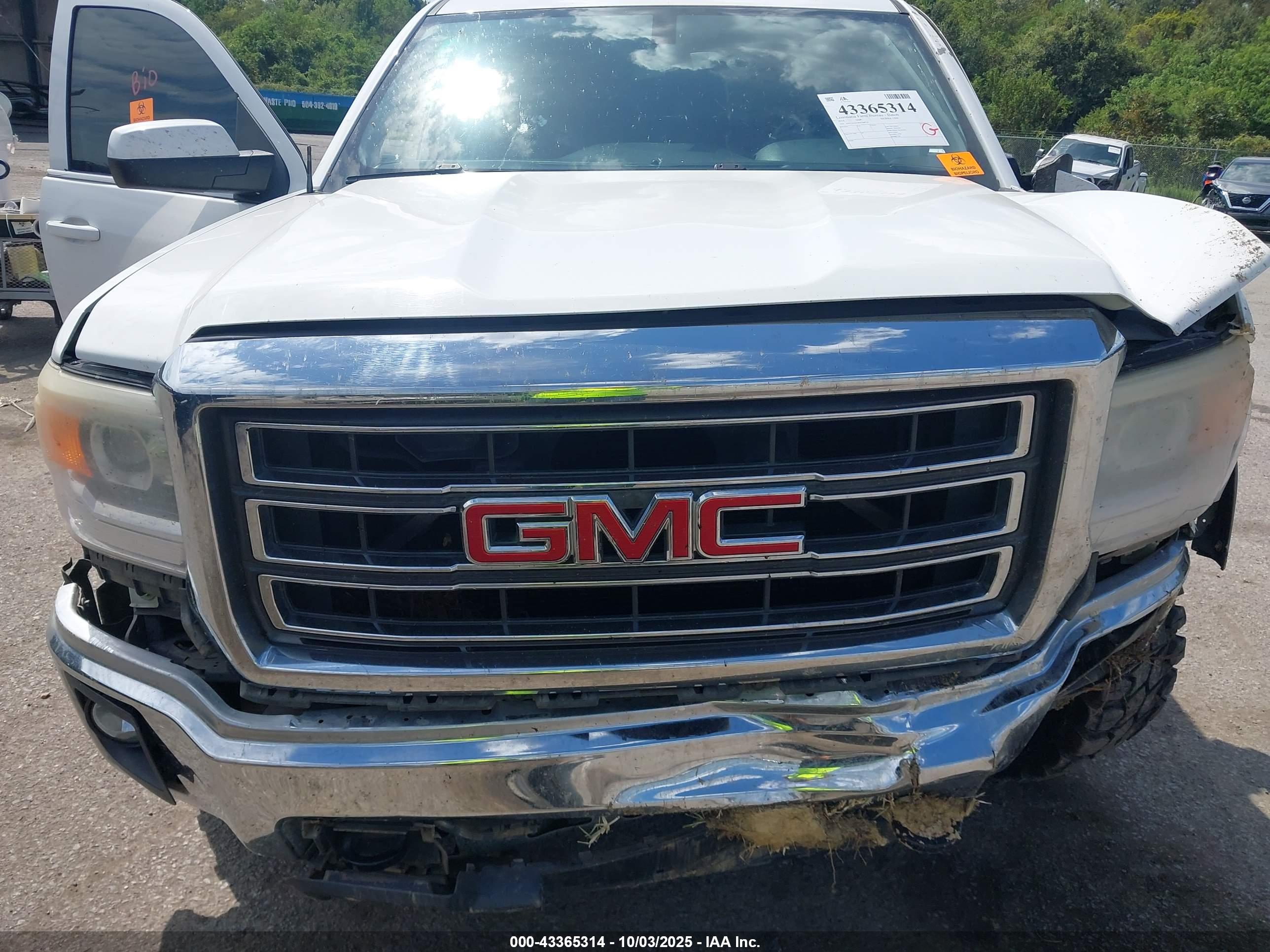 GMC SIERRA image 10