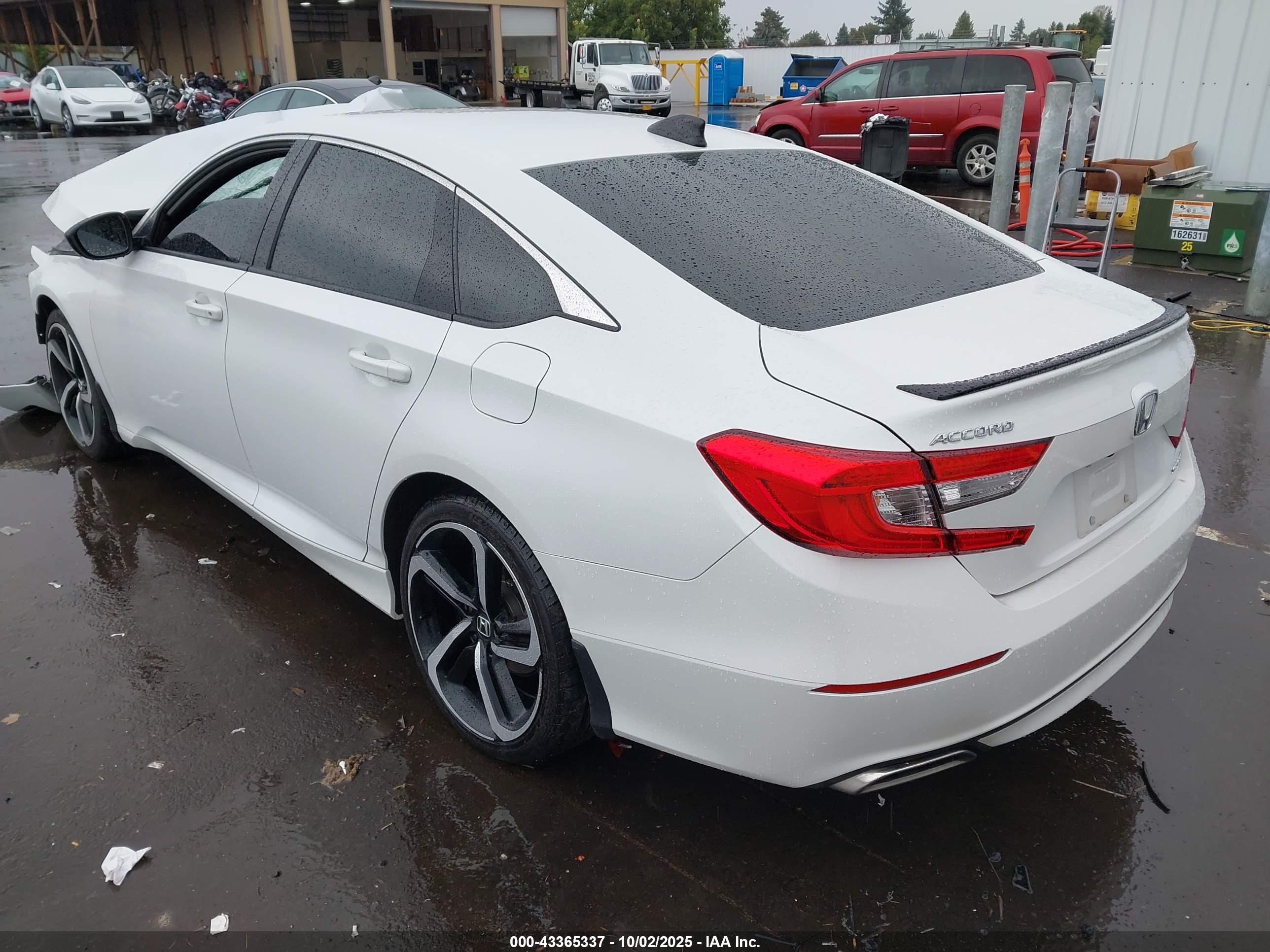 HONDA ACCORD image 3