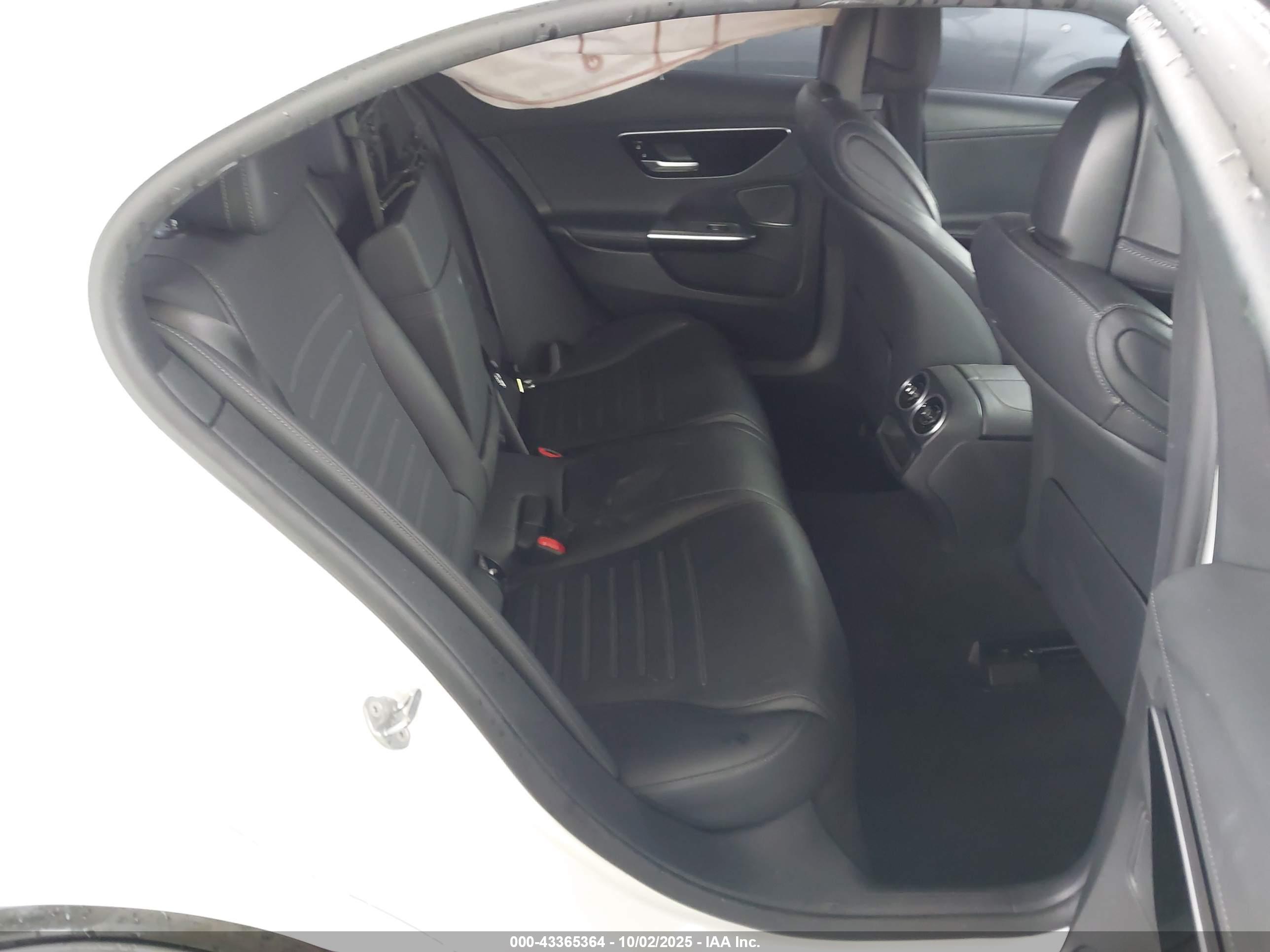 MERCEDES-BENZ C image 8