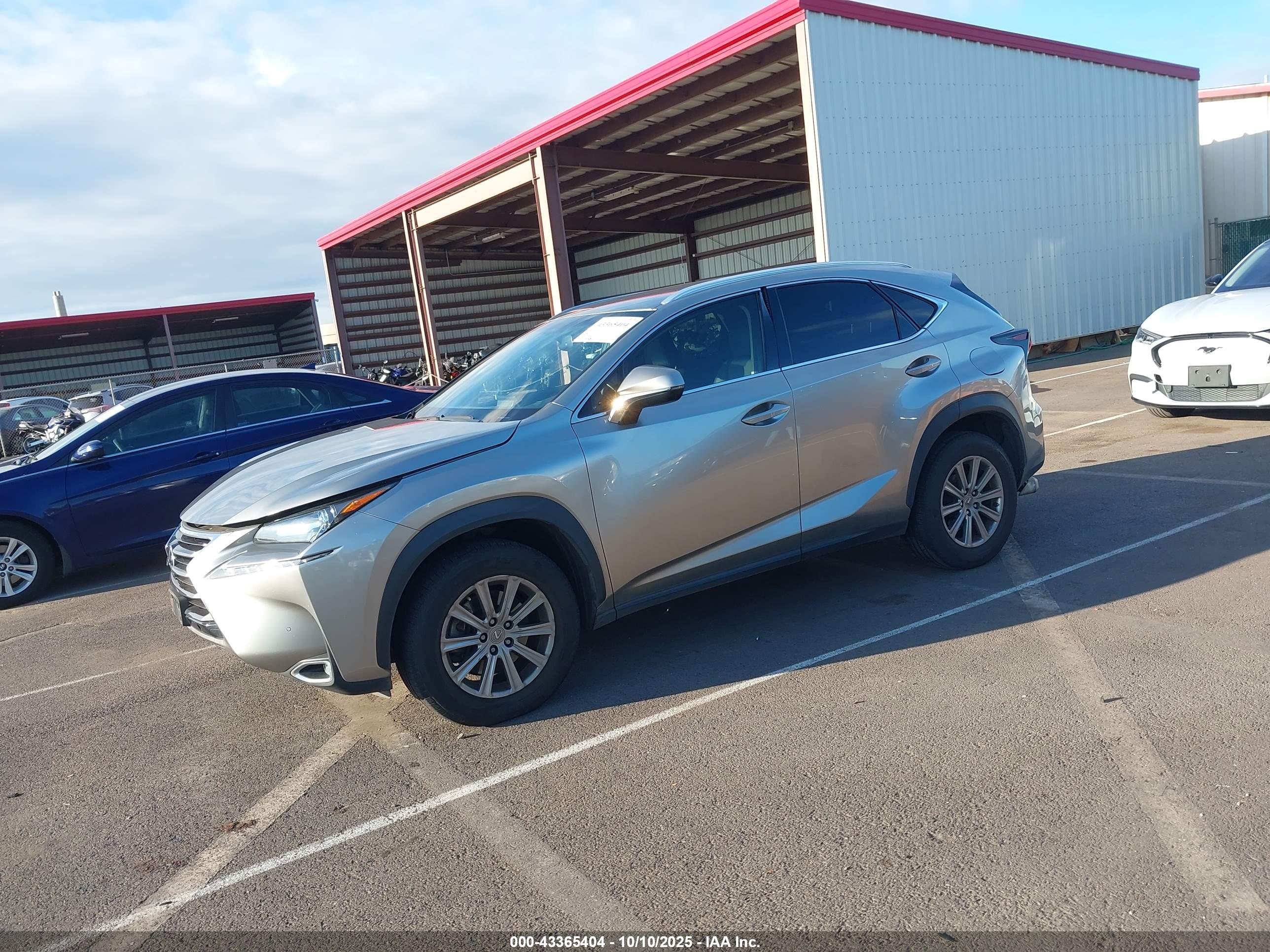 LEXUS NX image 2
