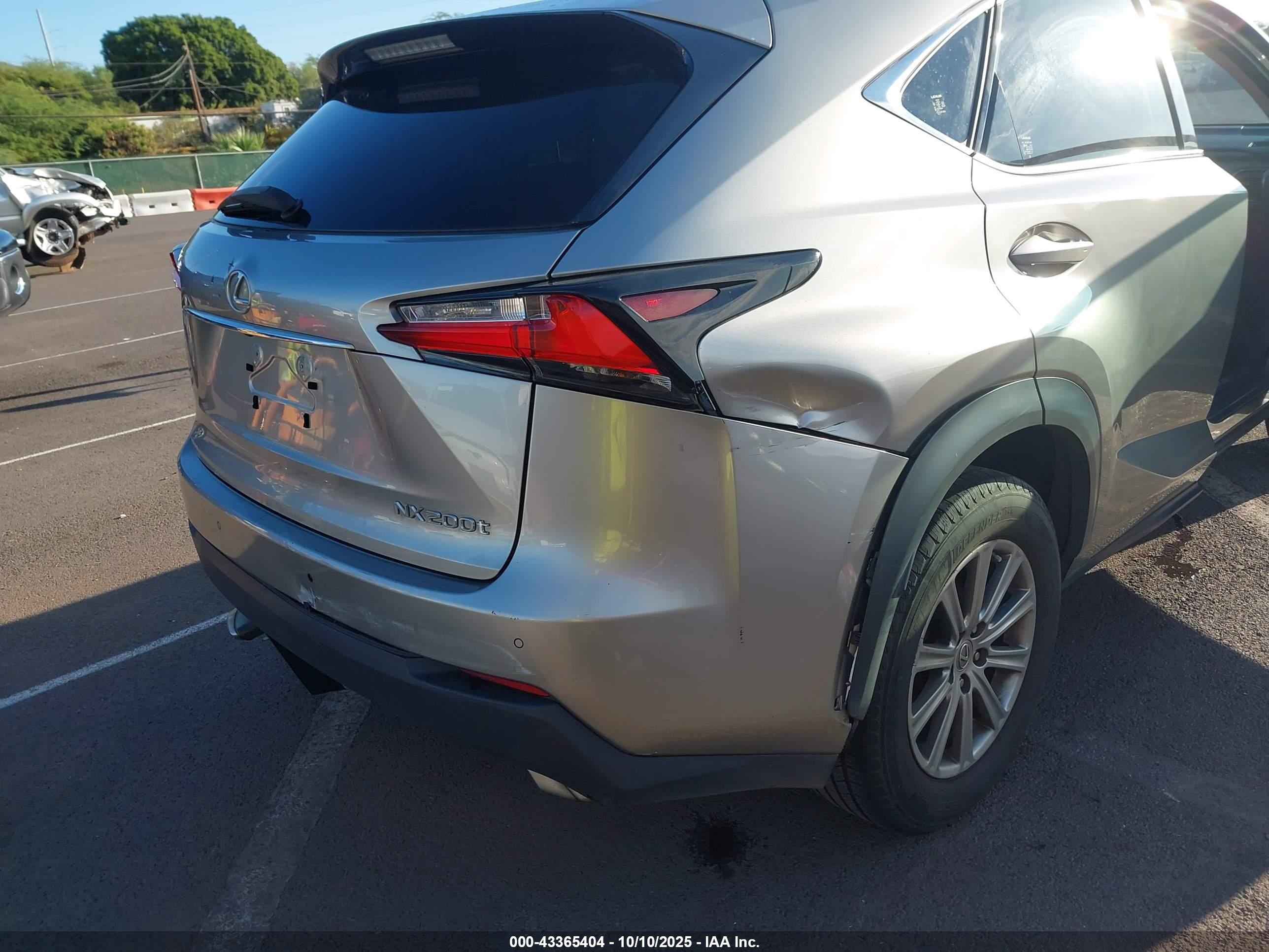 LEXUS NX image 6