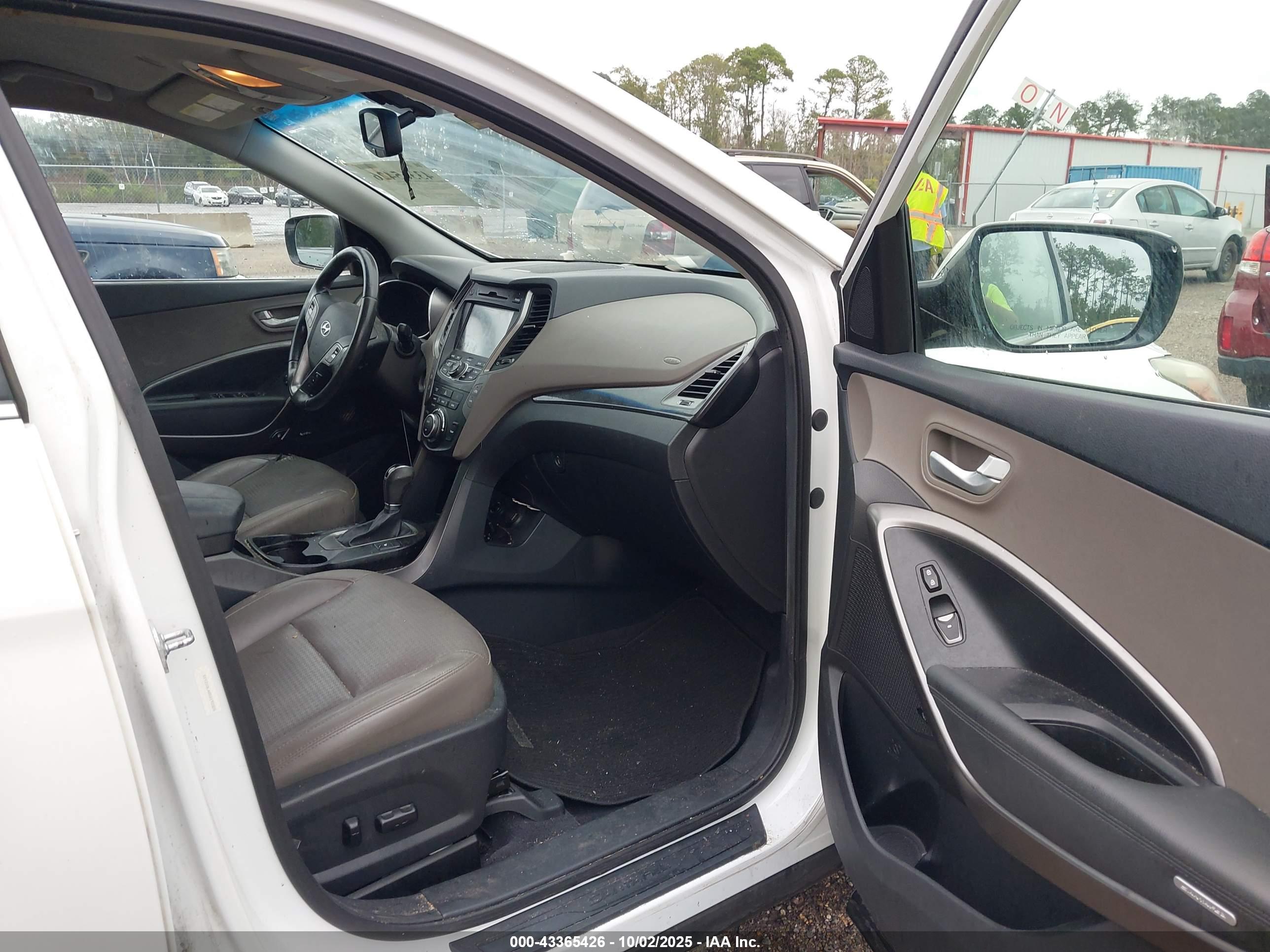 HYUNDAI SANTA image 5
