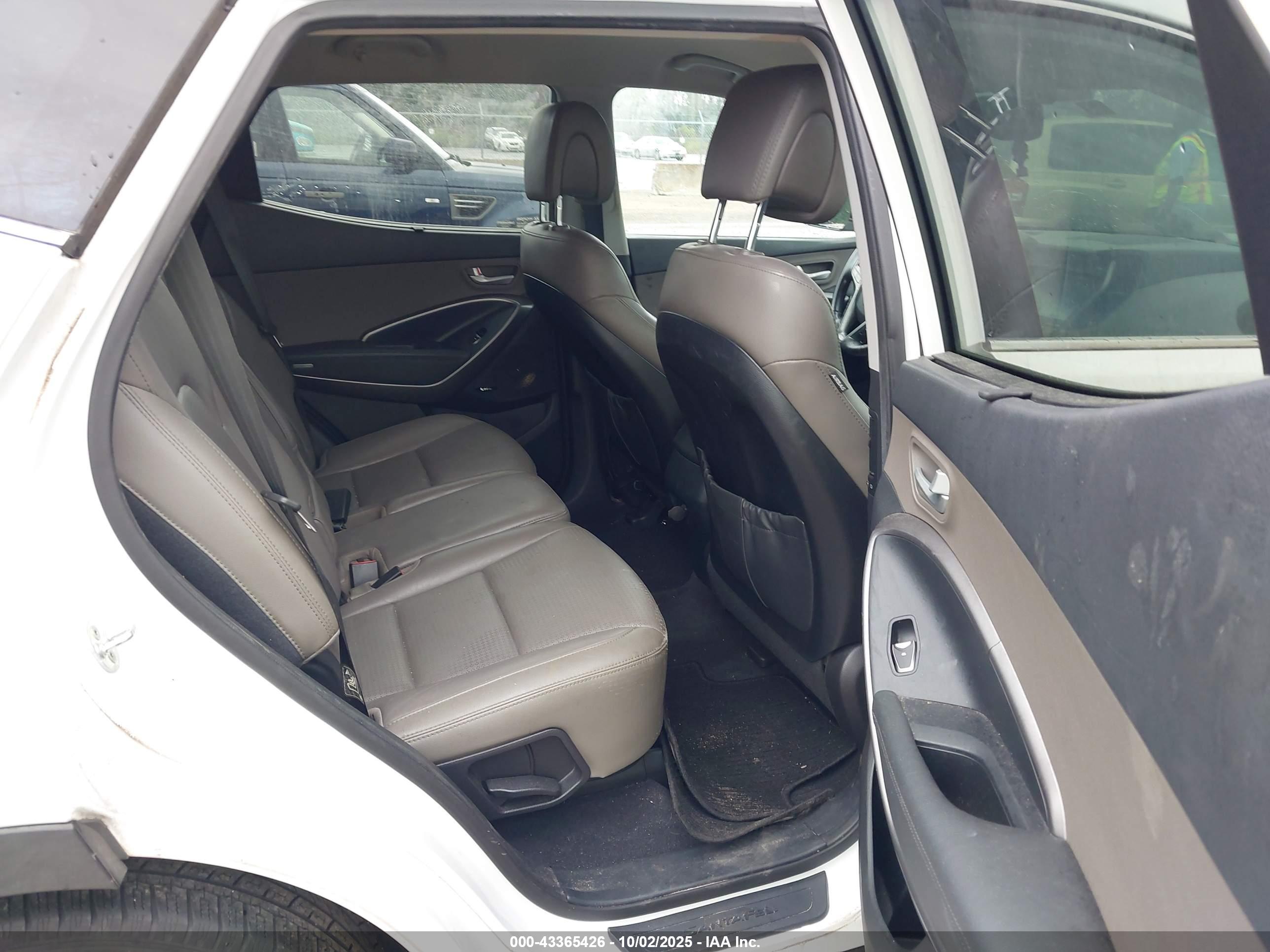 HYUNDAI SANTA image 8