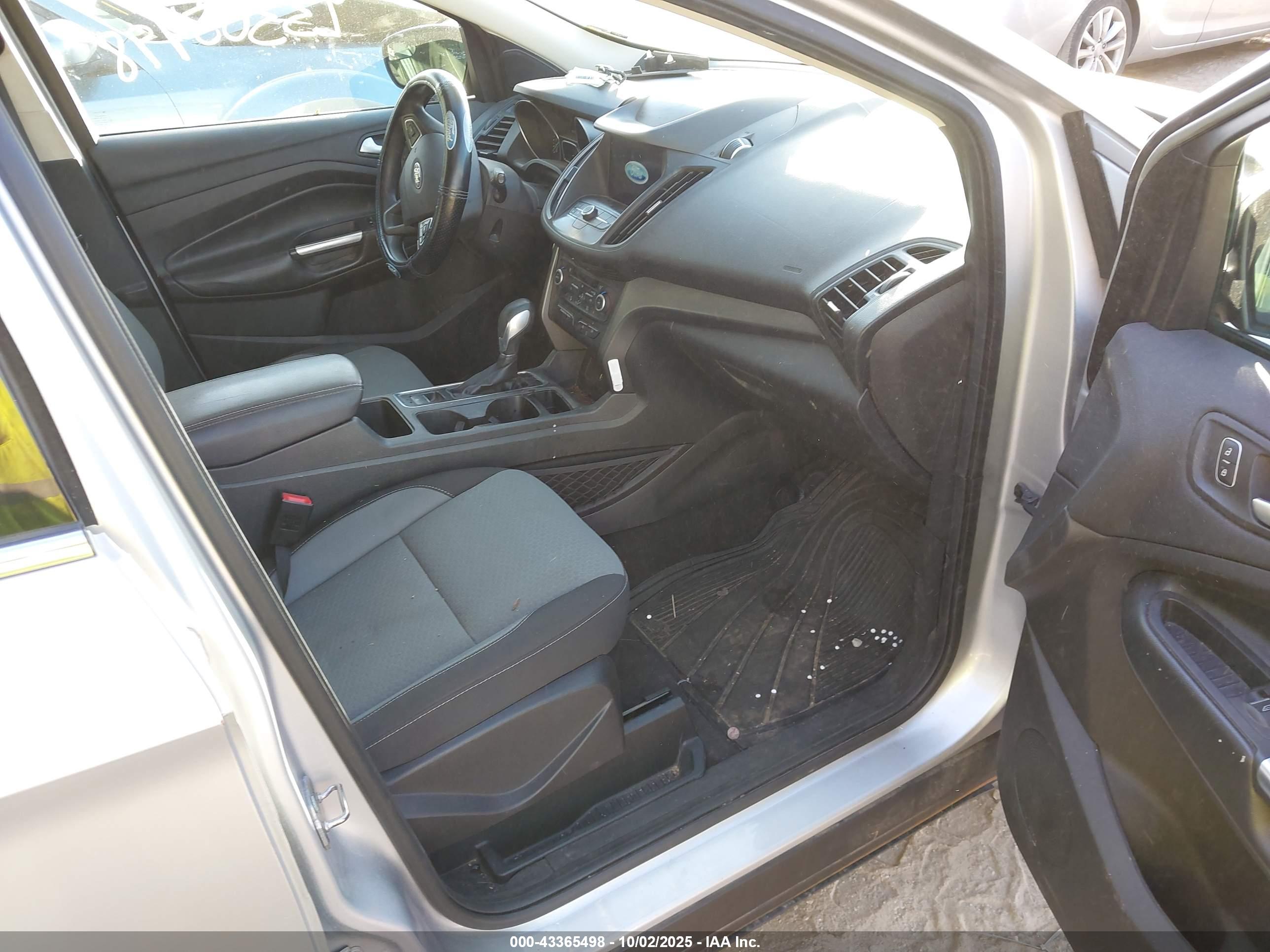 FORD ESCAPE image 5