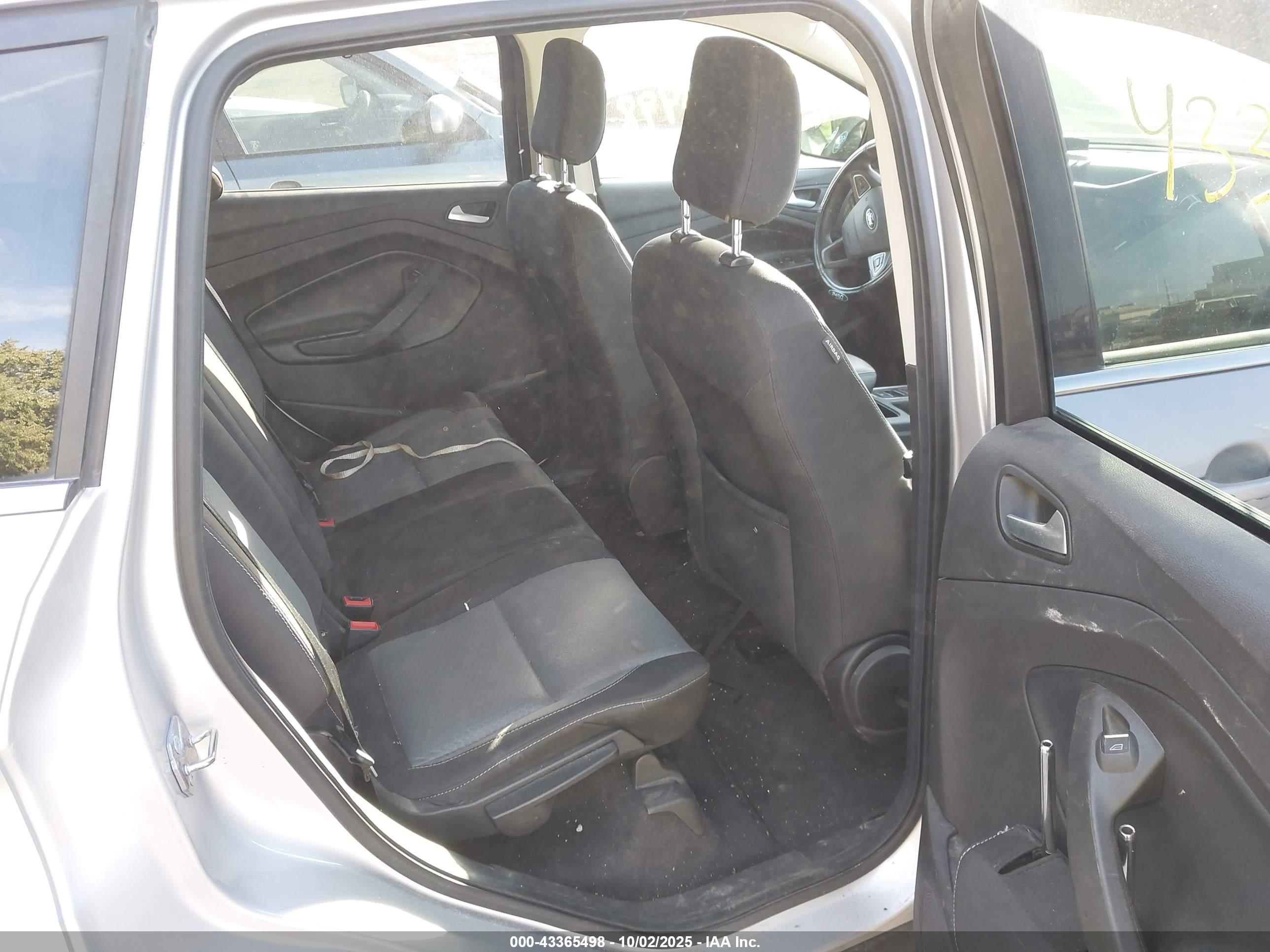 FORD ESCAPE image 8