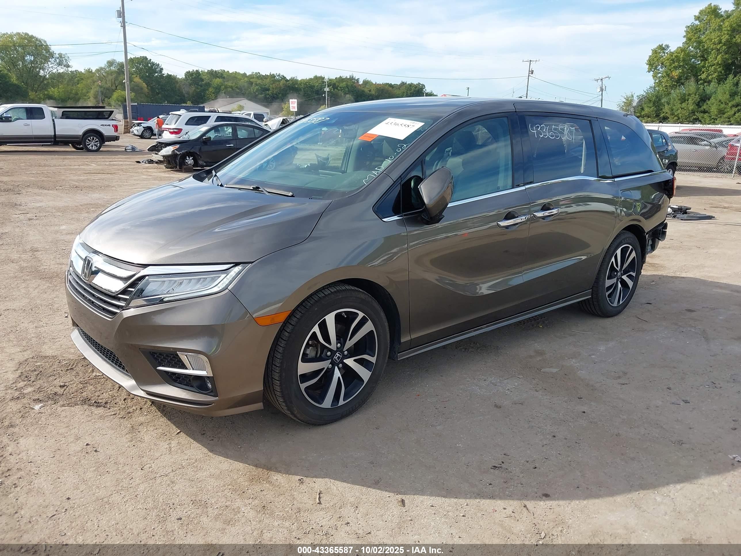 HONDA ODYSSEY image 2