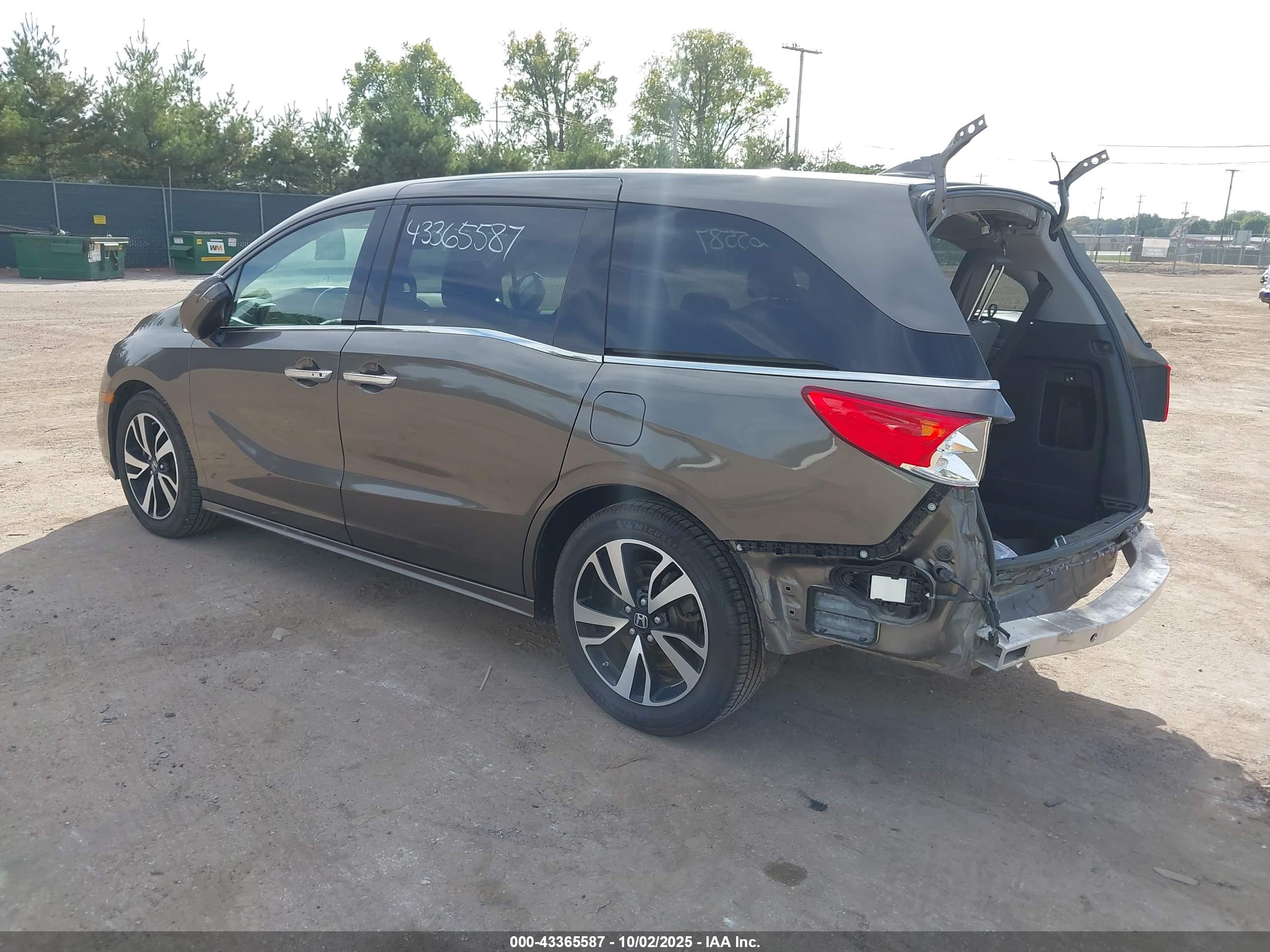 HONDA ODYSSEY image 3