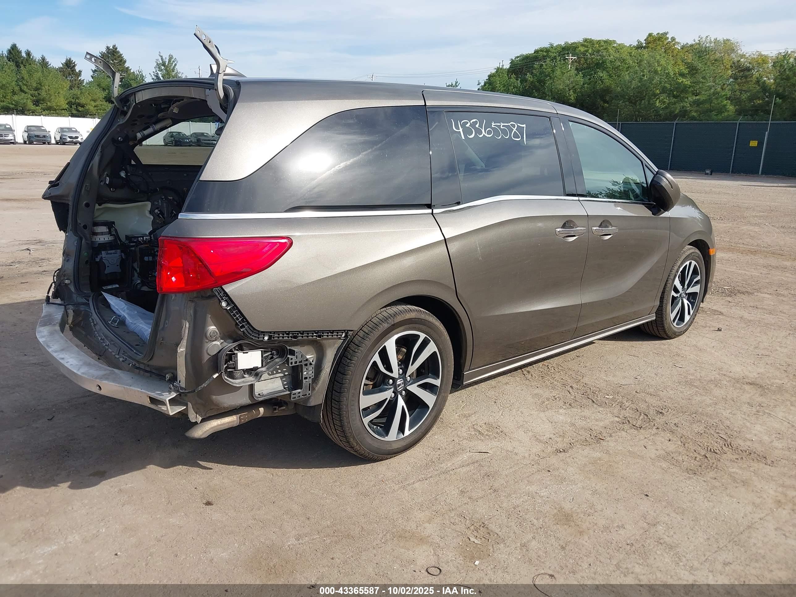 HONDA ODYSSEY image 4