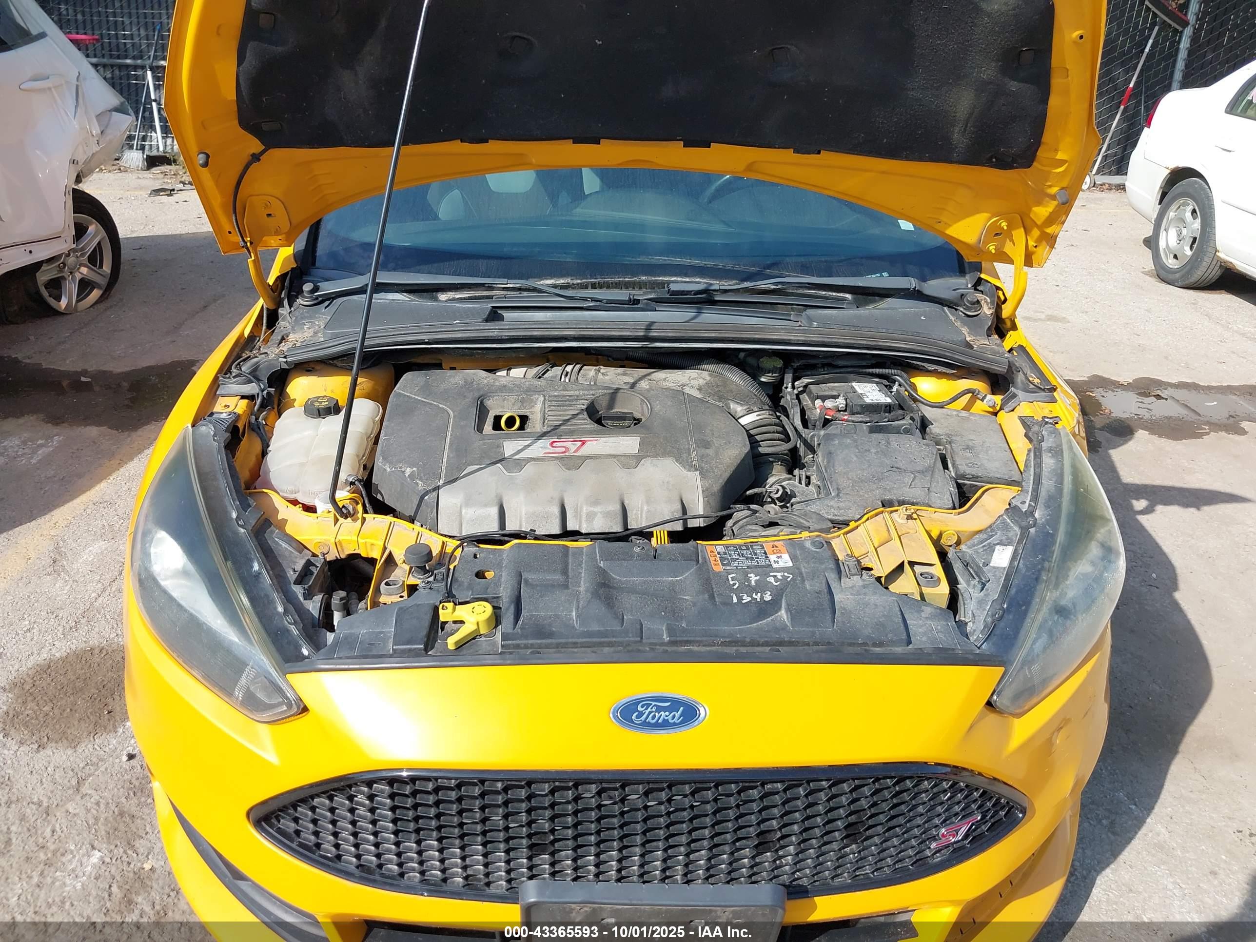 FORD FOCUS image 10