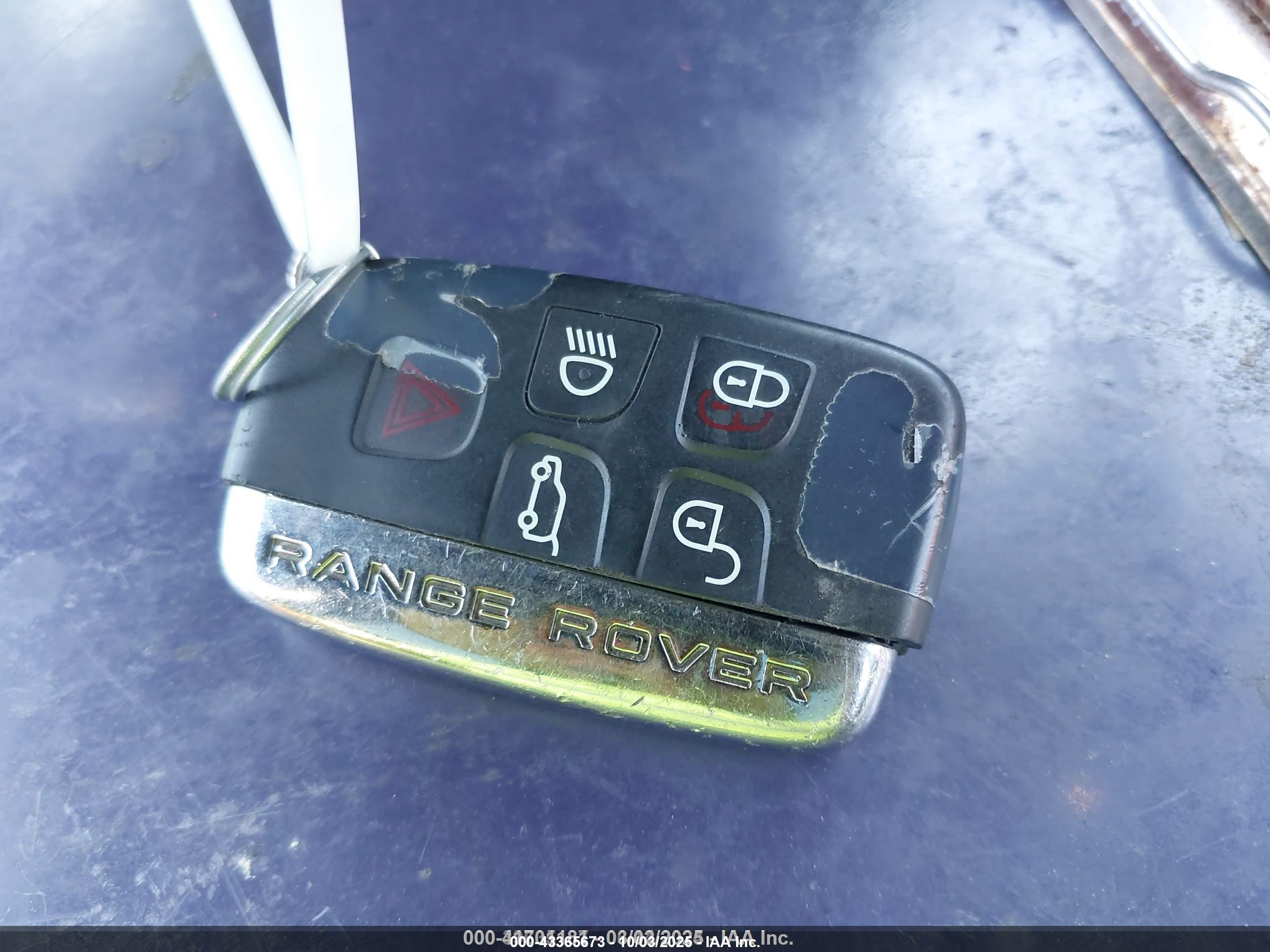 LAND ROVER image 11