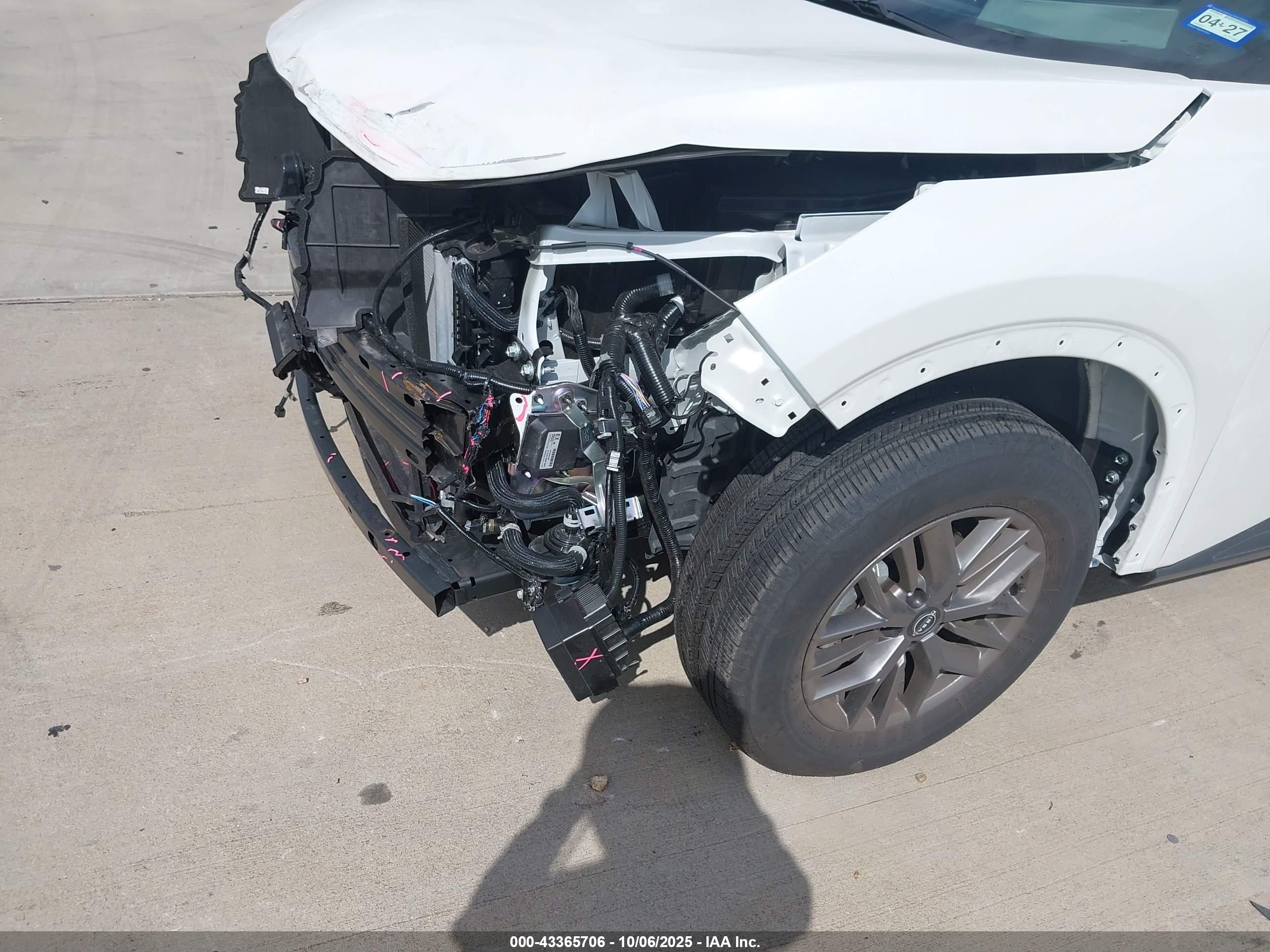 NISSAN ROGUE image 6