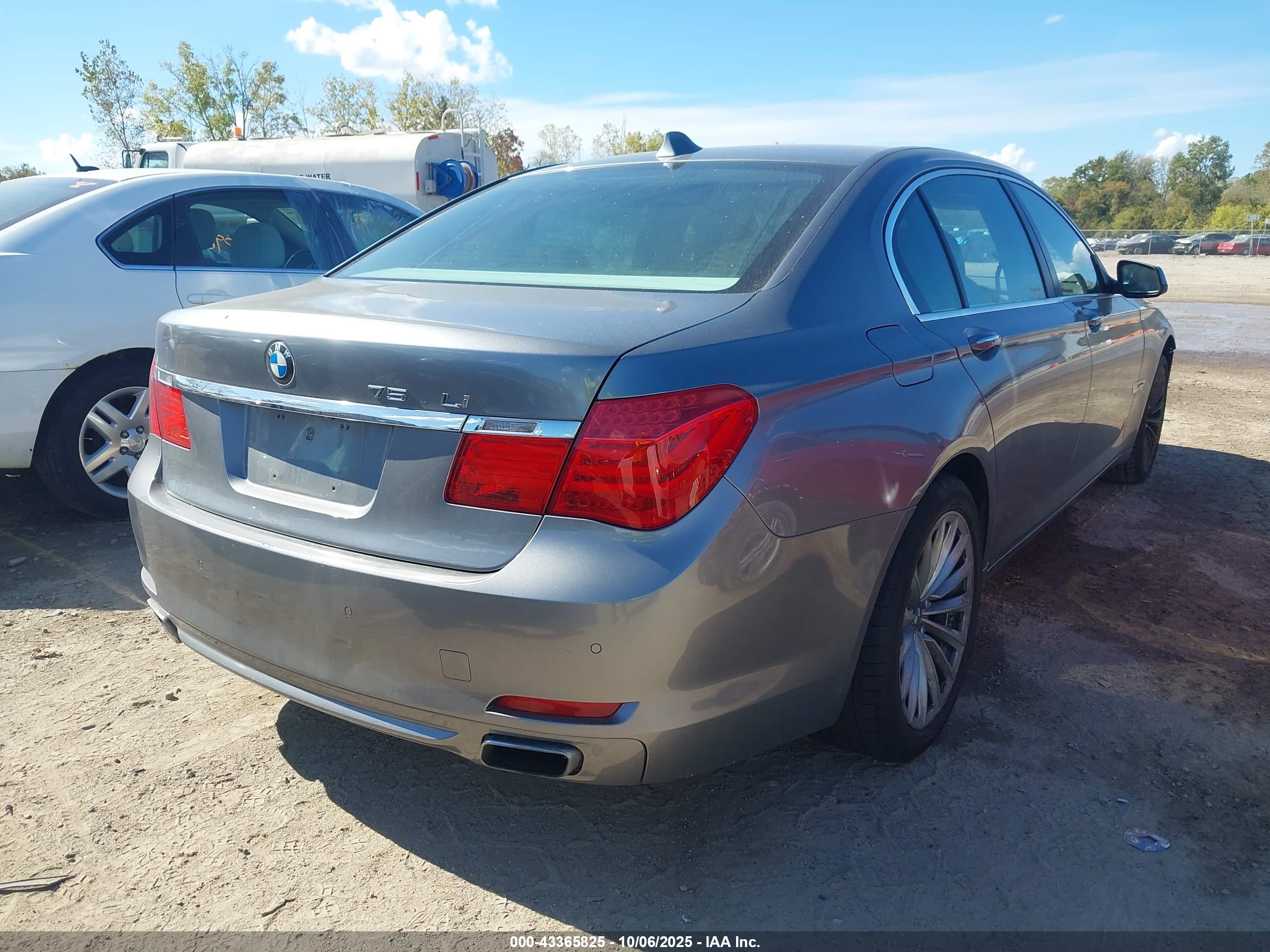 BMW 750LI image 4