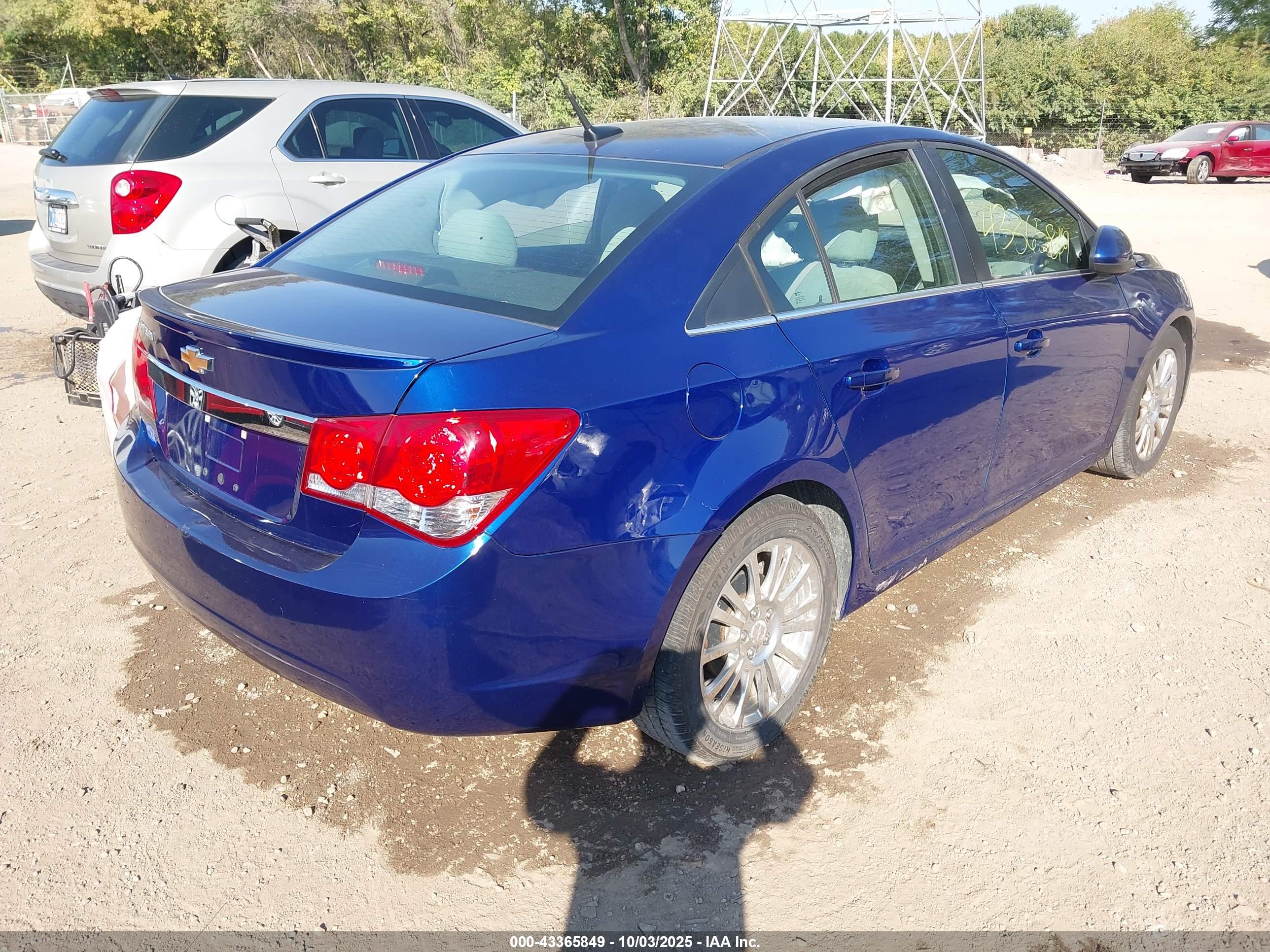 CHEVROLET CRUZE image 4
