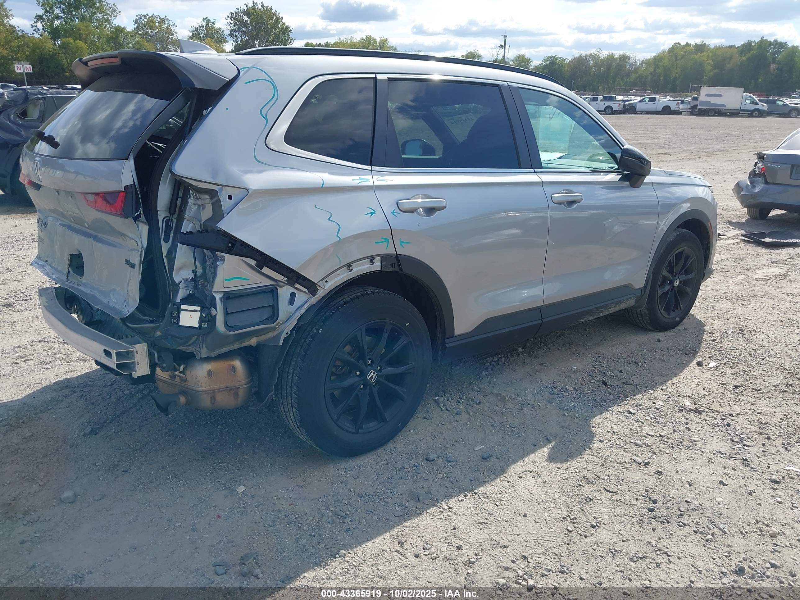 HONDA CR-V image 4