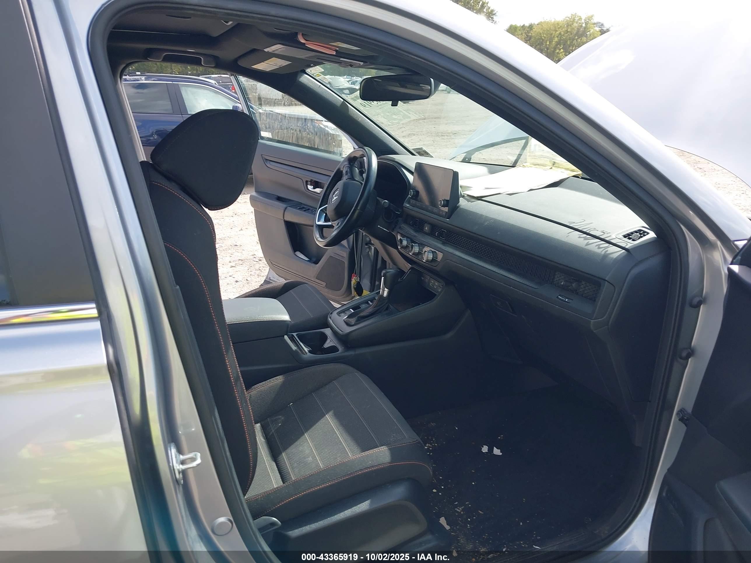 HONDA CR-V image 5