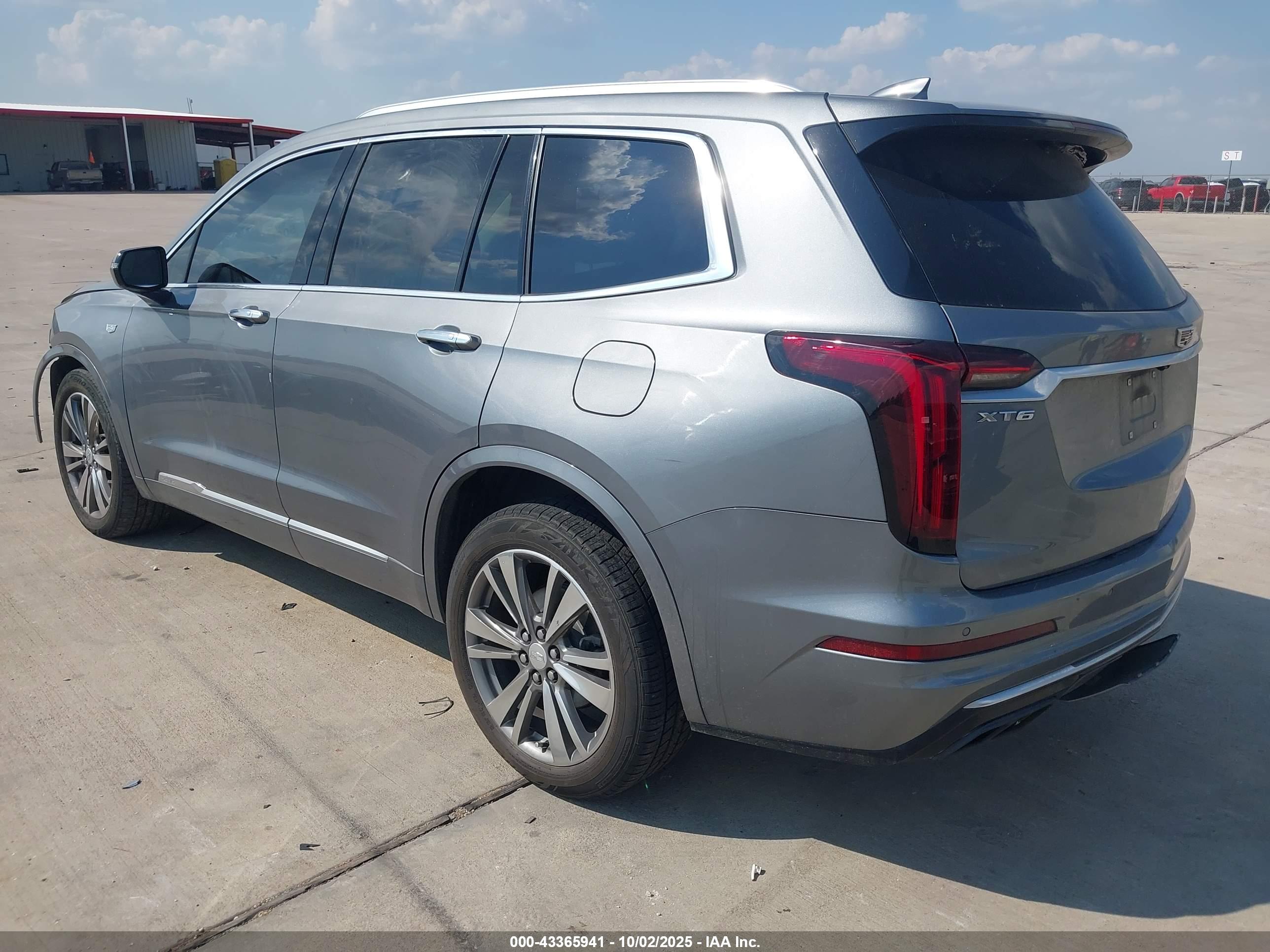 CADILLAC XT6 image 3