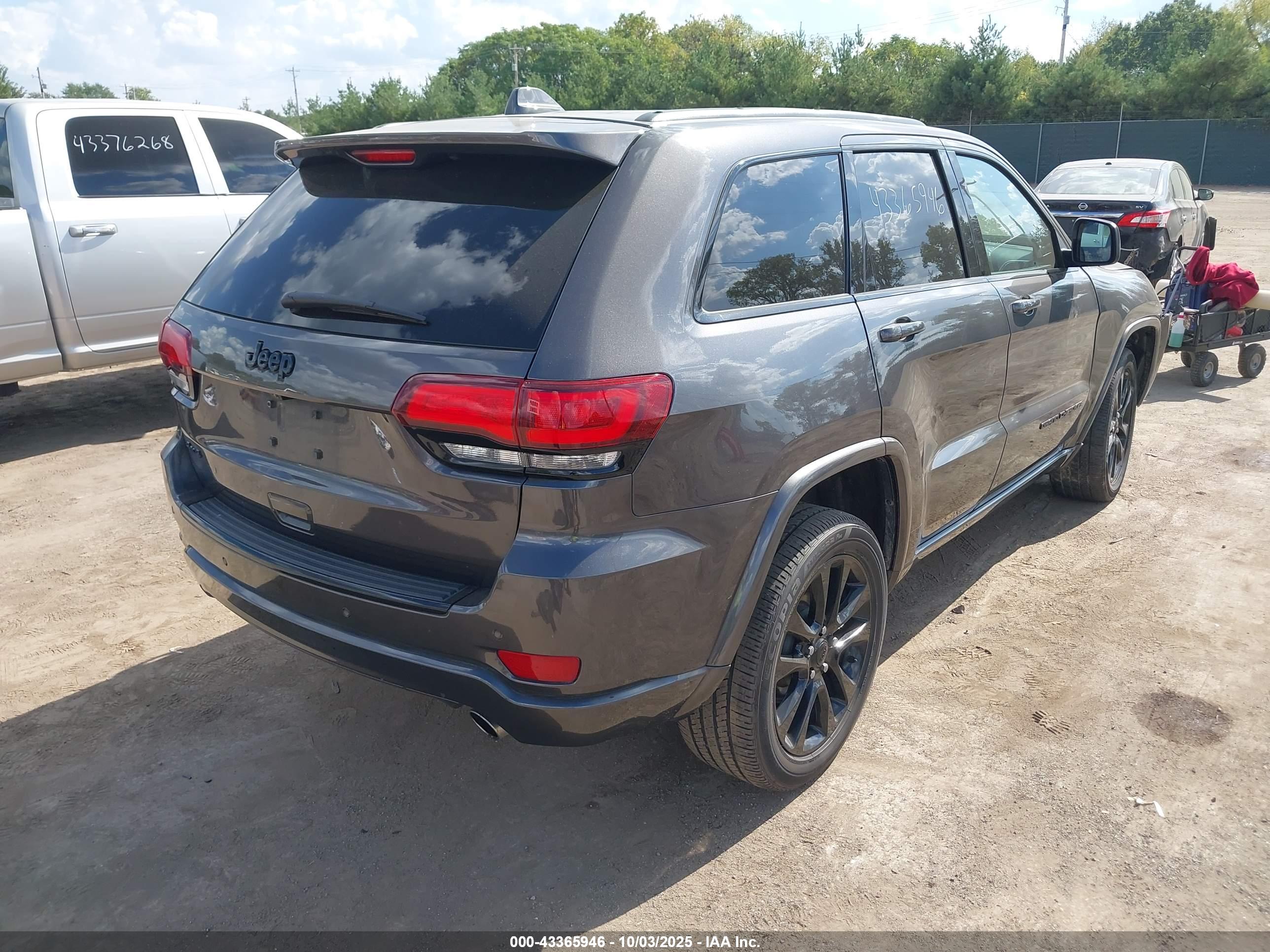 JEEP GRAND image 4
