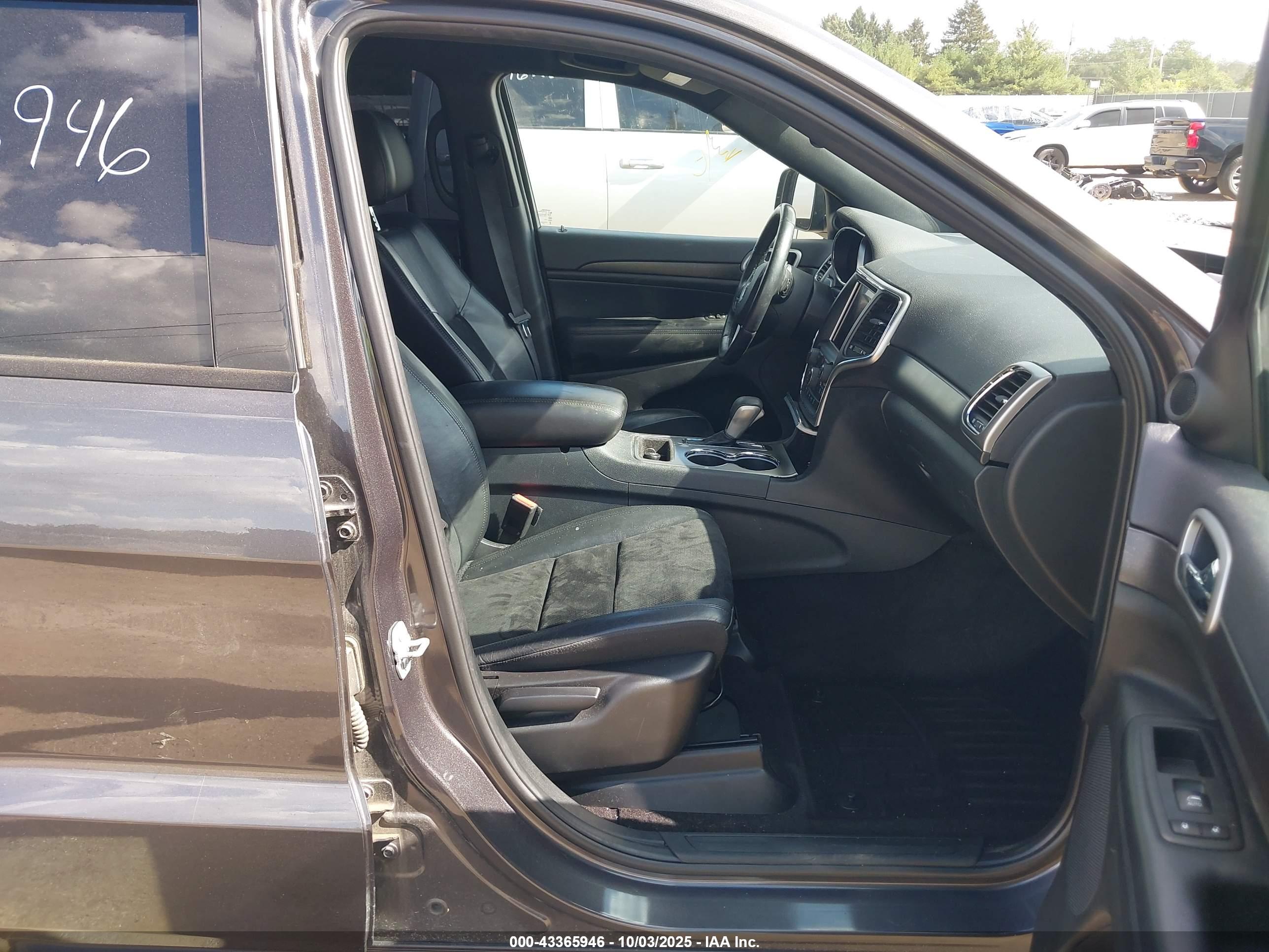 JEEP GRAND image 5