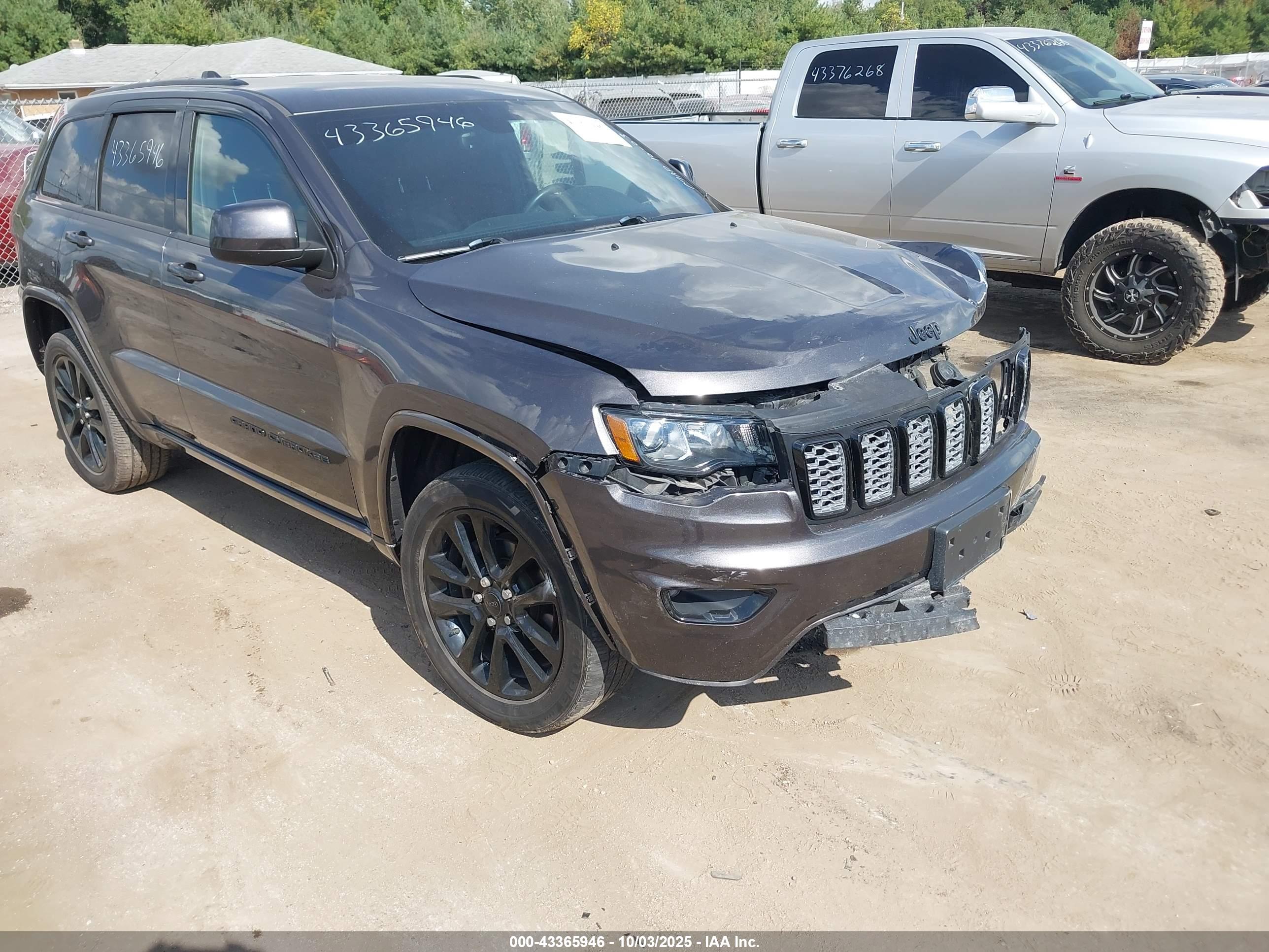 JEEP GRAND image 6