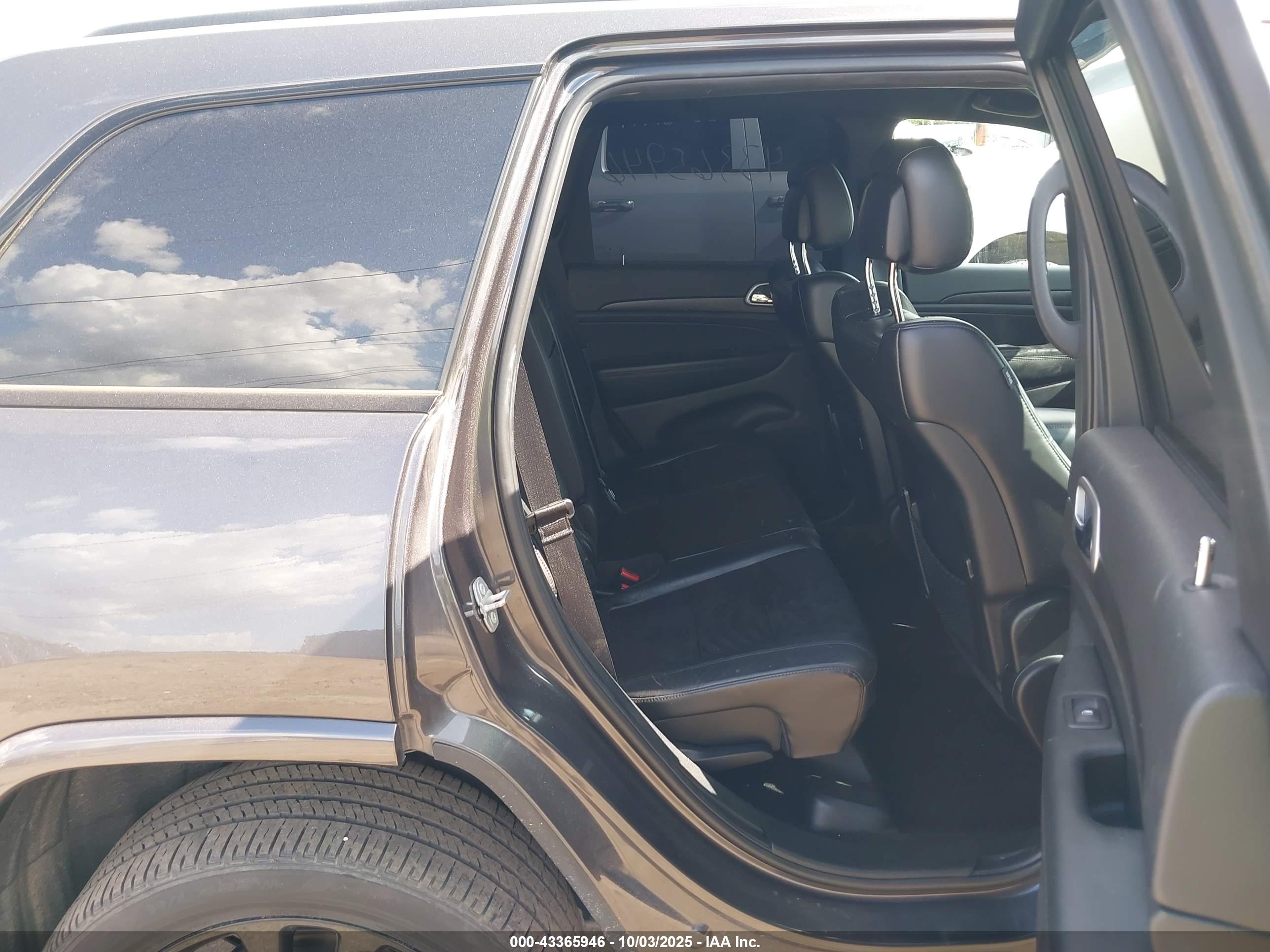 JEEP GRAND image 8