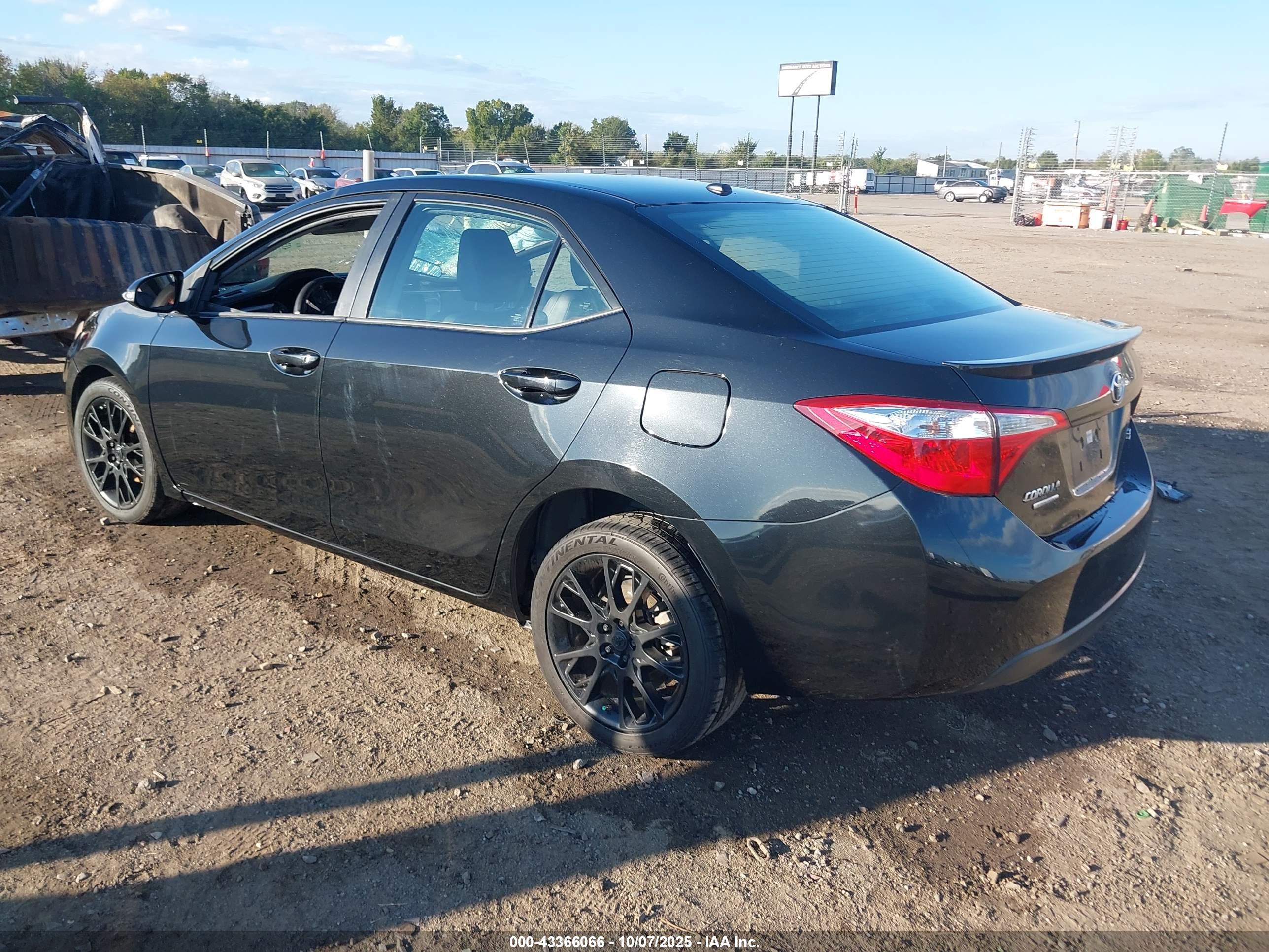TOYOTA COROLLA image 3