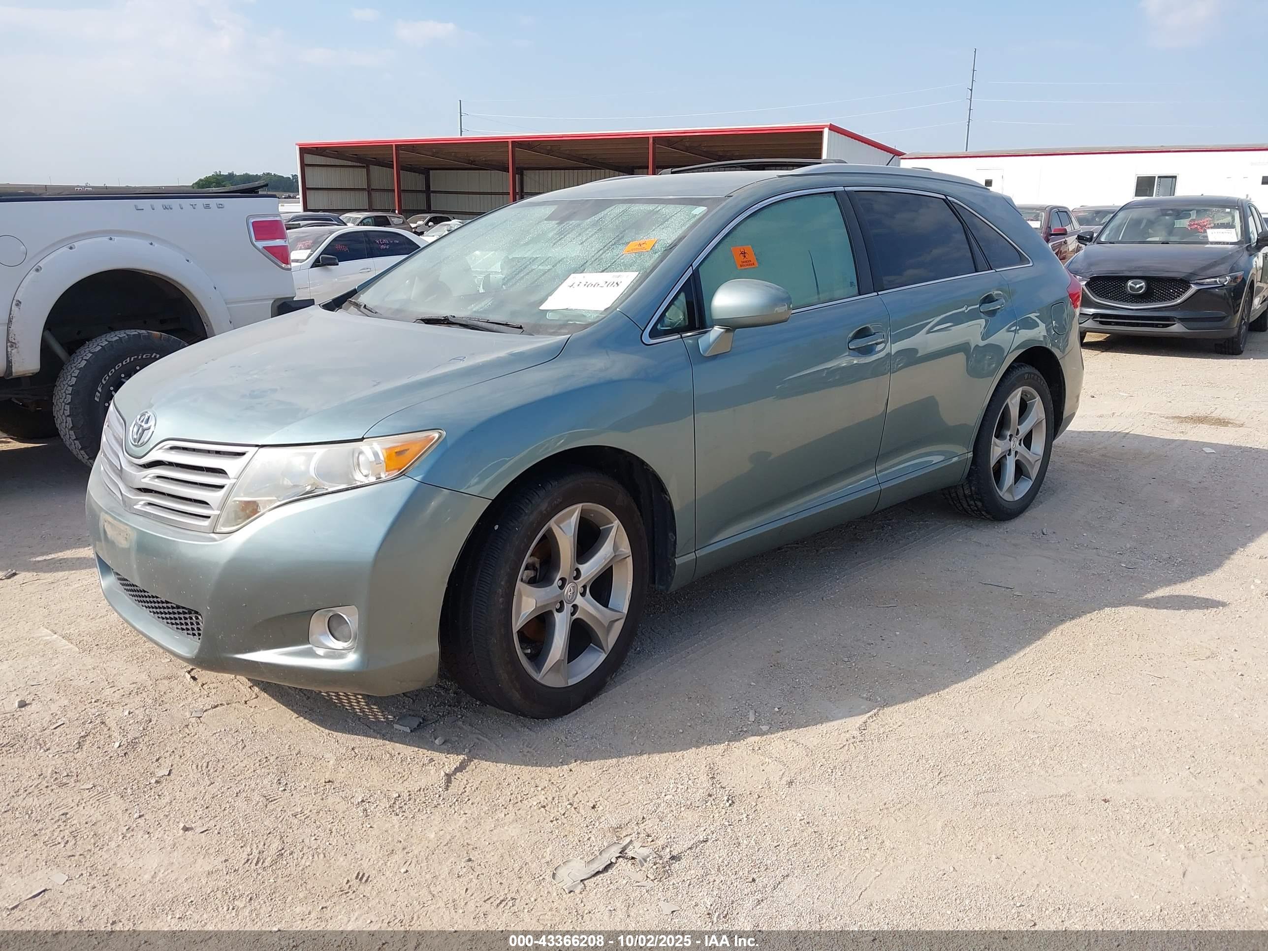 TOYOTA VENZA image 2