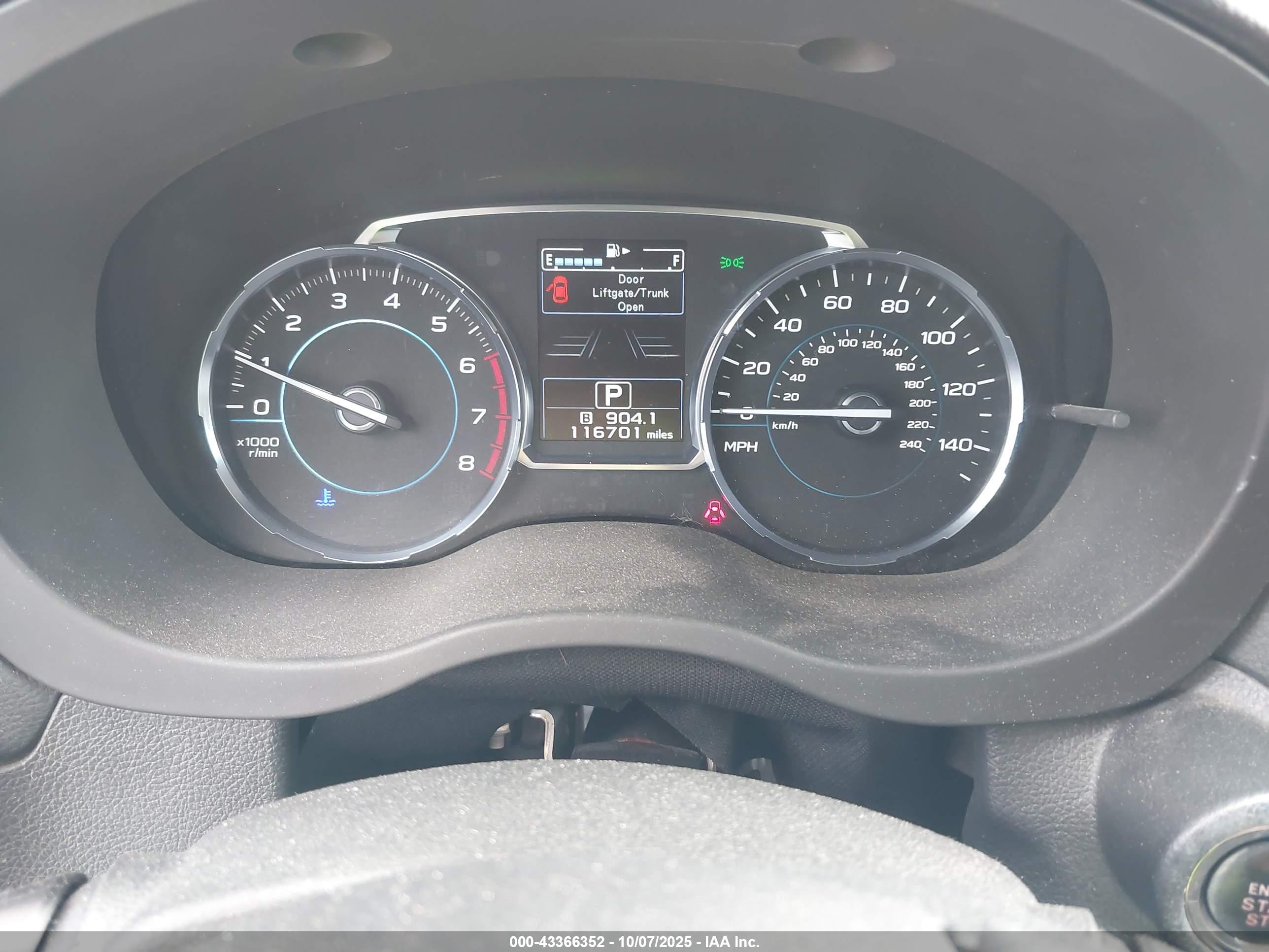 SUBARU FORESTER image 7