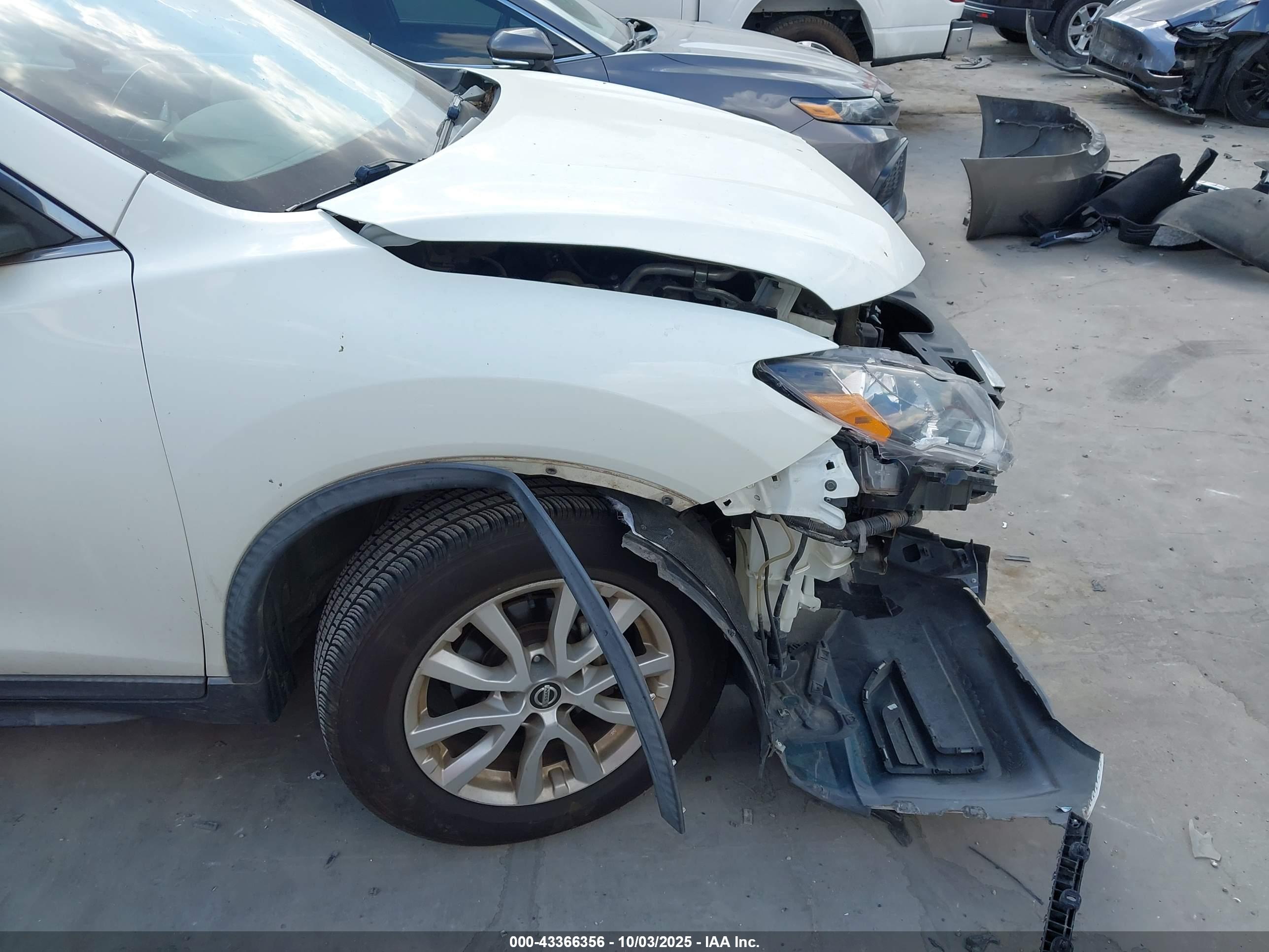 NISSAN ROGUE image 6