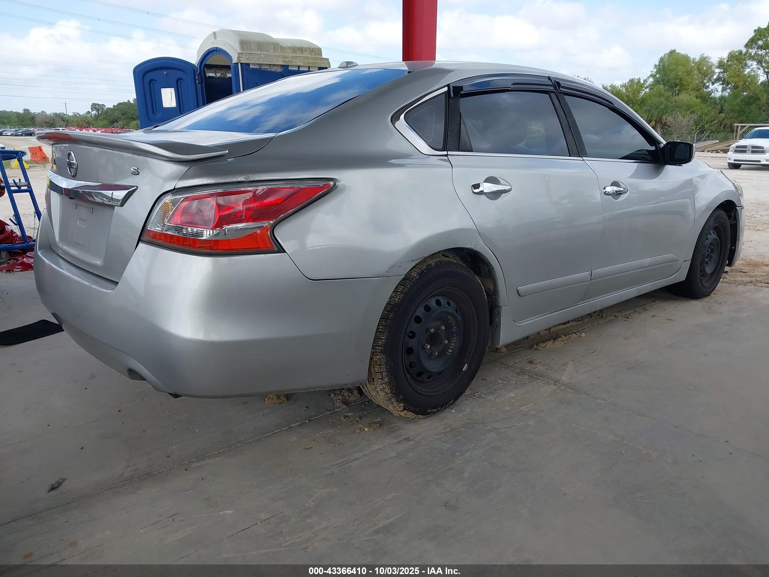 NISSAN ALTIMA image 4