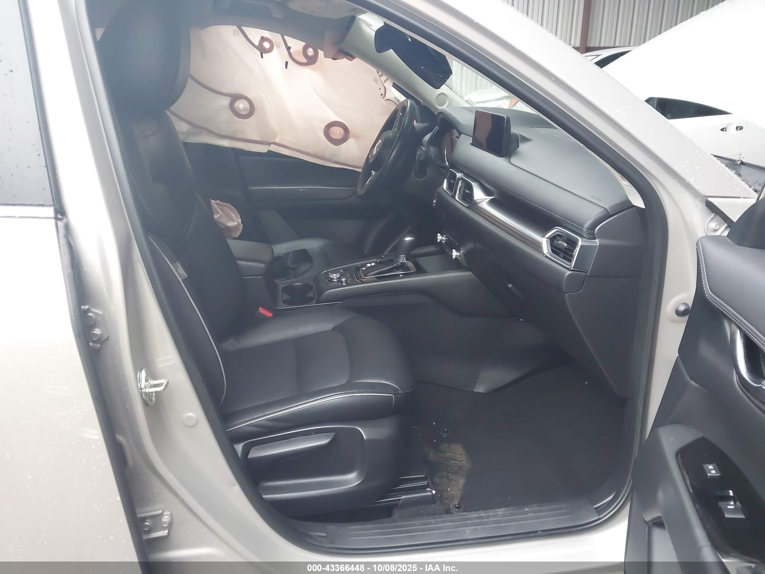 MAZDA CX-5 image 5