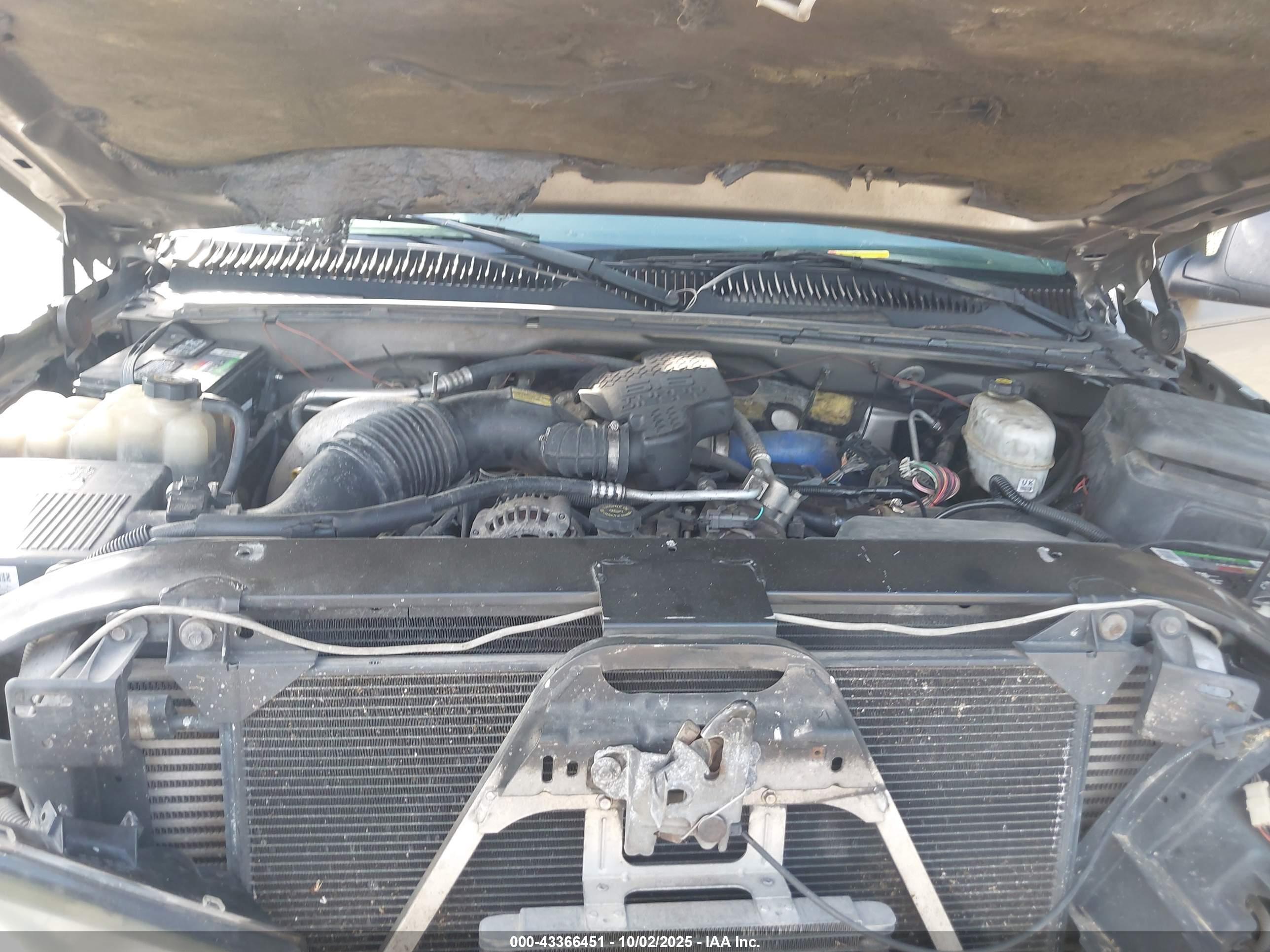 CHEVROLET SILVERADO image 10