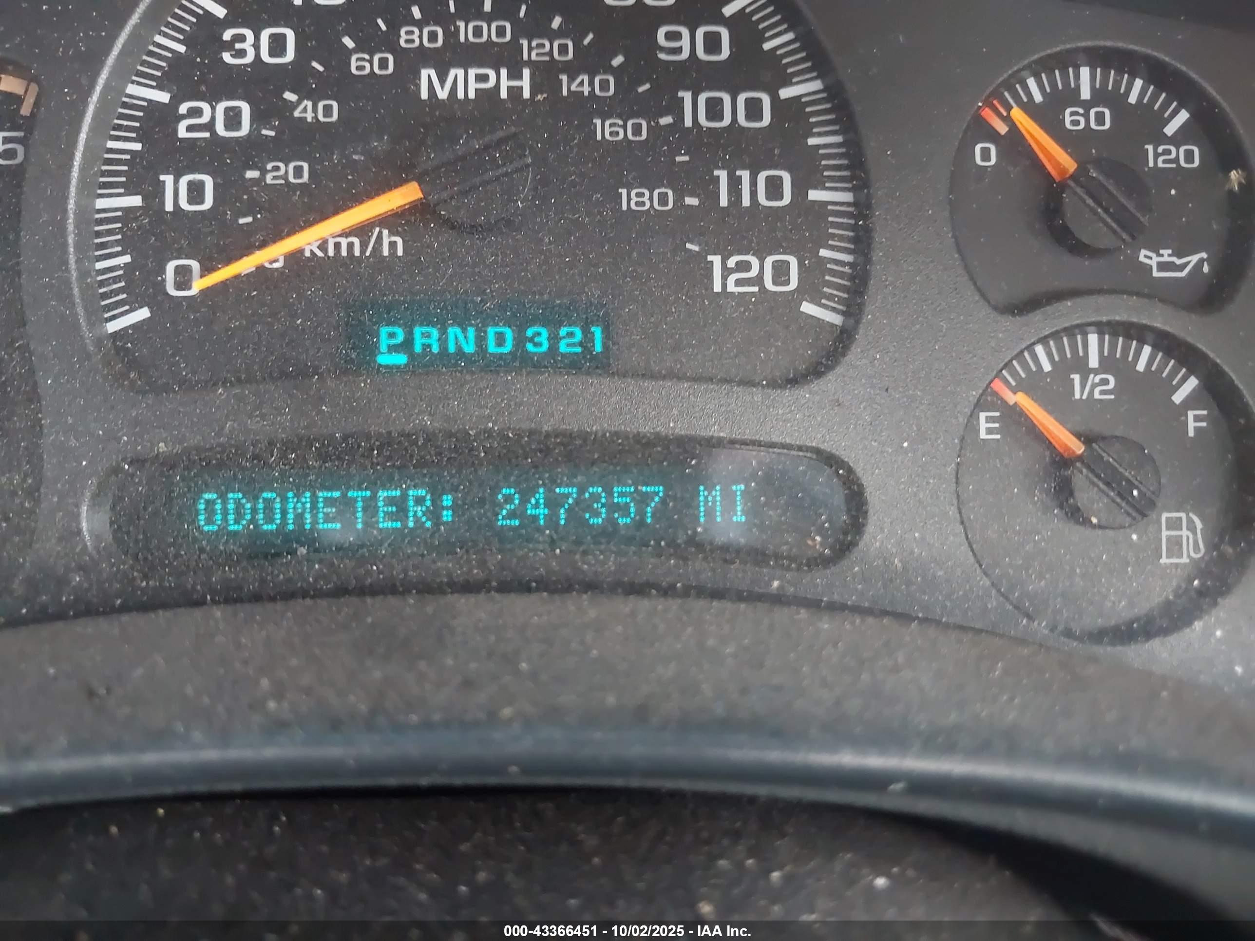 CHEVROLET SILVERADO image 7