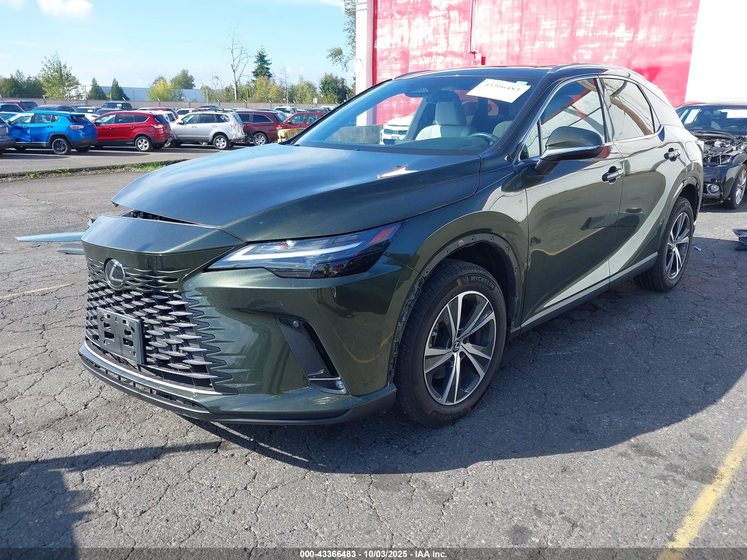 LEXUS RX image 2