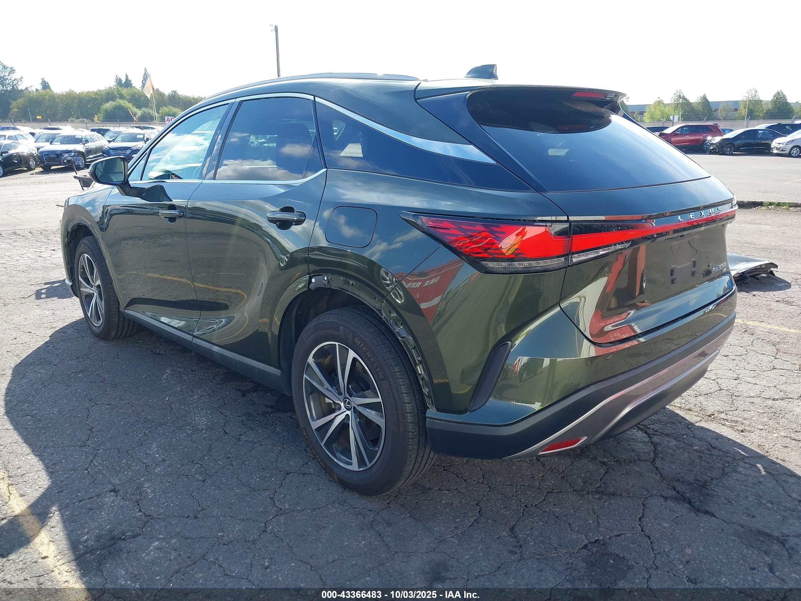 LEXUS RX image 3