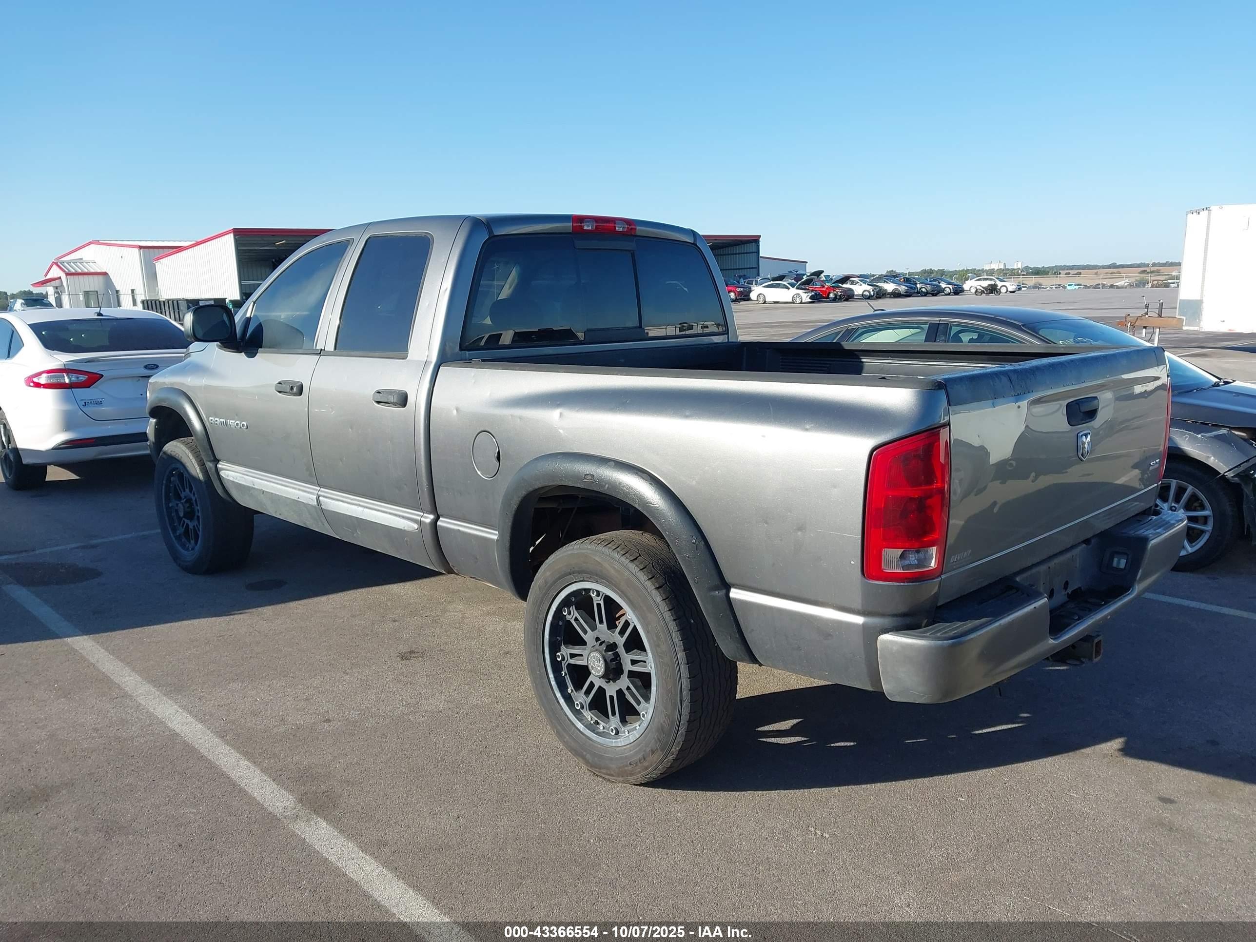 DODGE RAM image 3