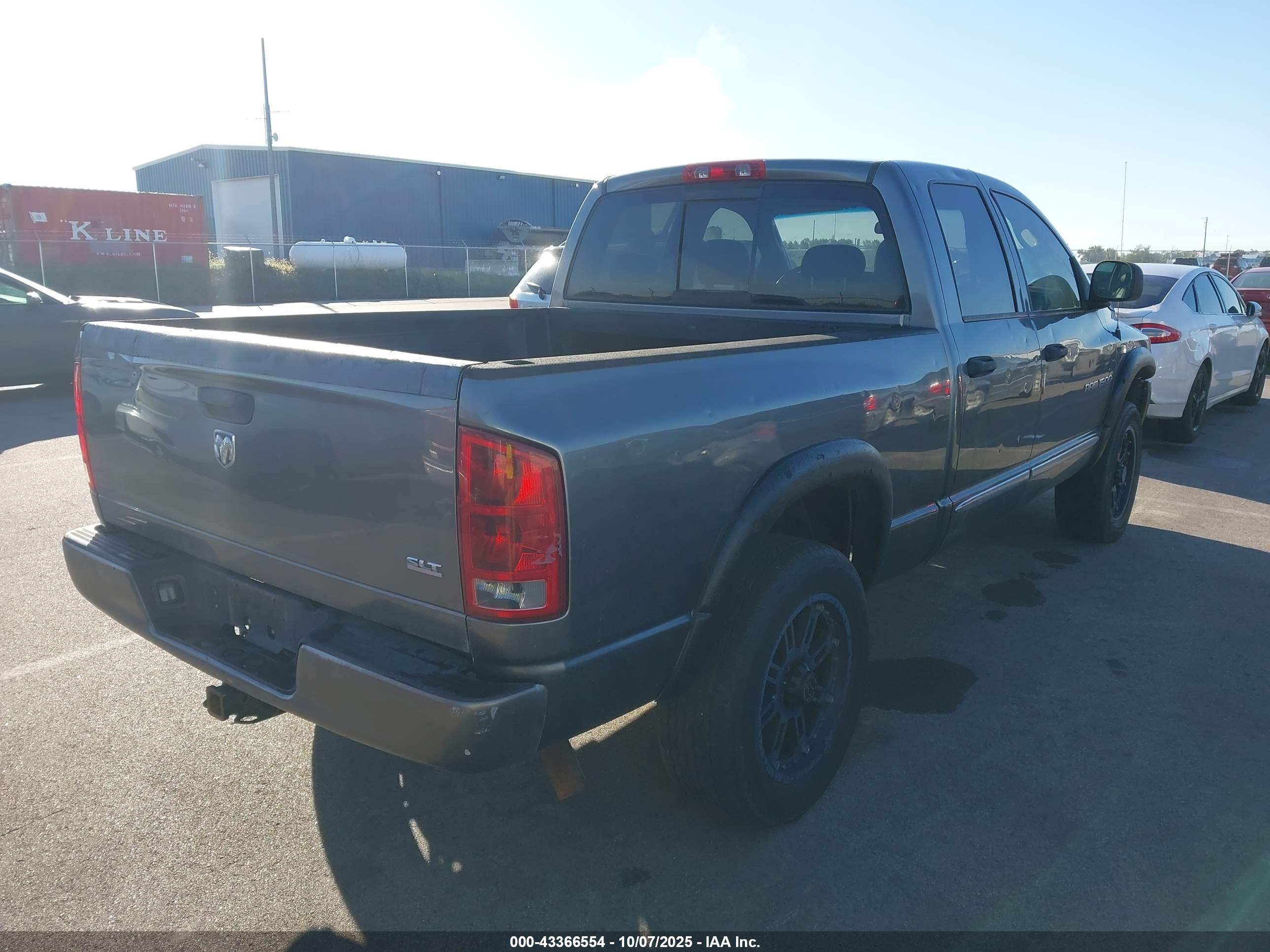 DODGE RAM image 4