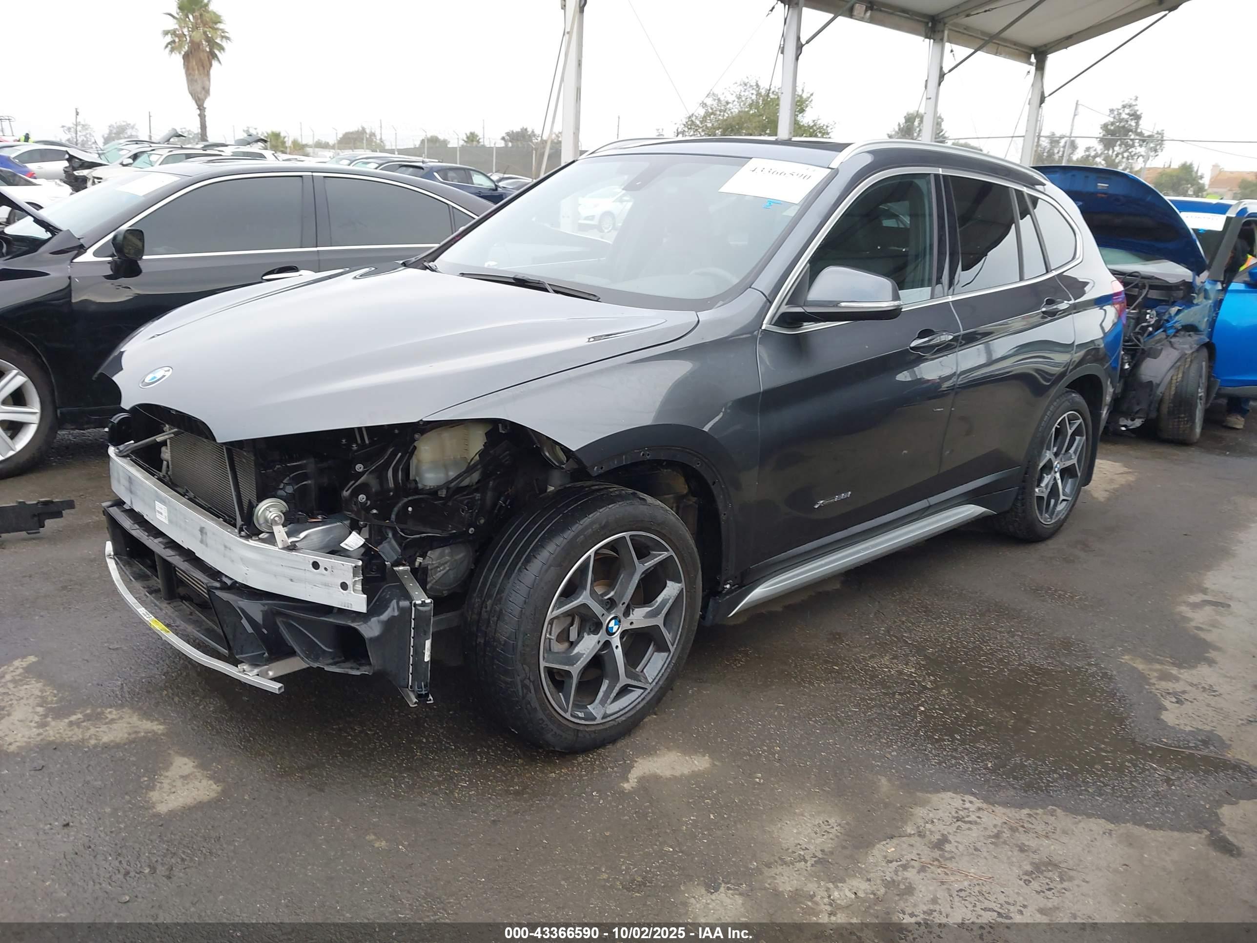BMW X1 image 2