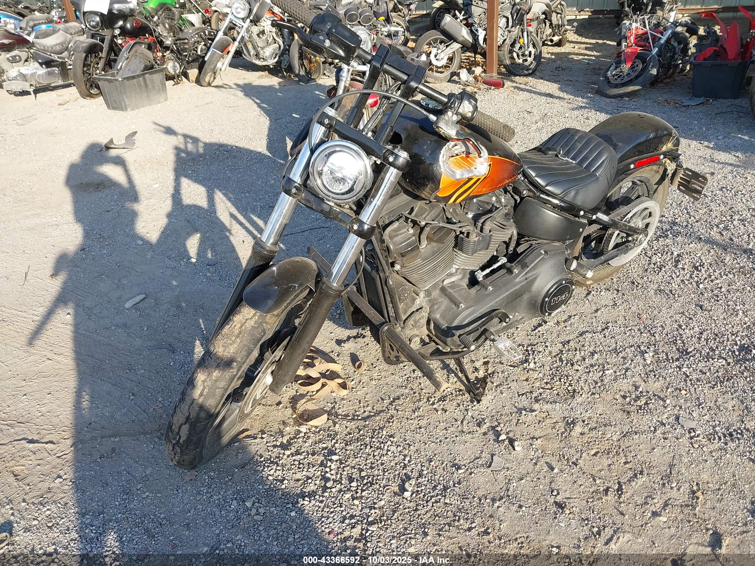 HARLEY-DAVIDSON FXBBS image 2